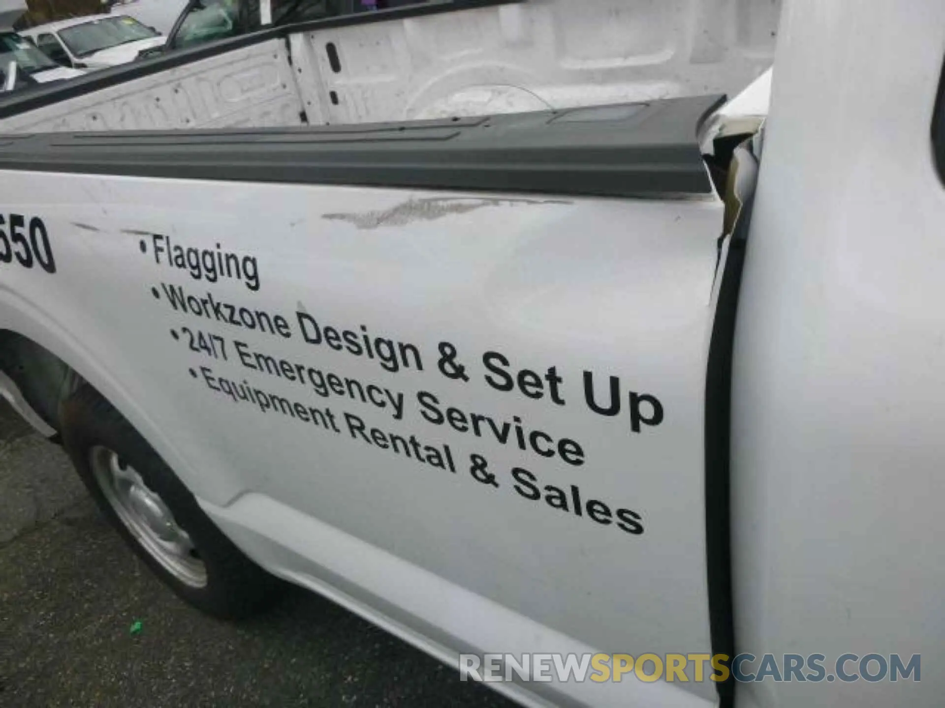 10 Photograph of a damaged car 1FTMF1CB5NKD89975 FORD F-150 2022