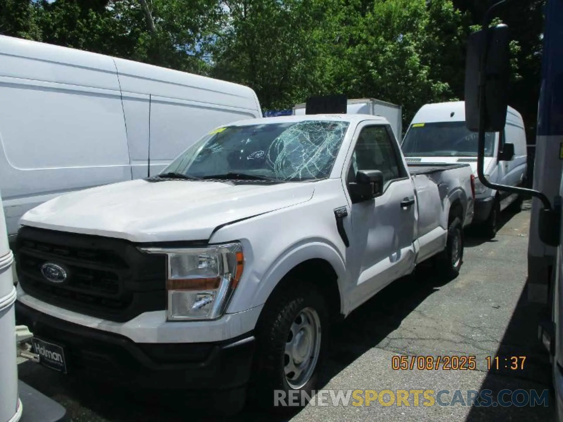 26 Photograph of a damaged car 1FTMF1CB5NKD89975 FORD F-150 2022