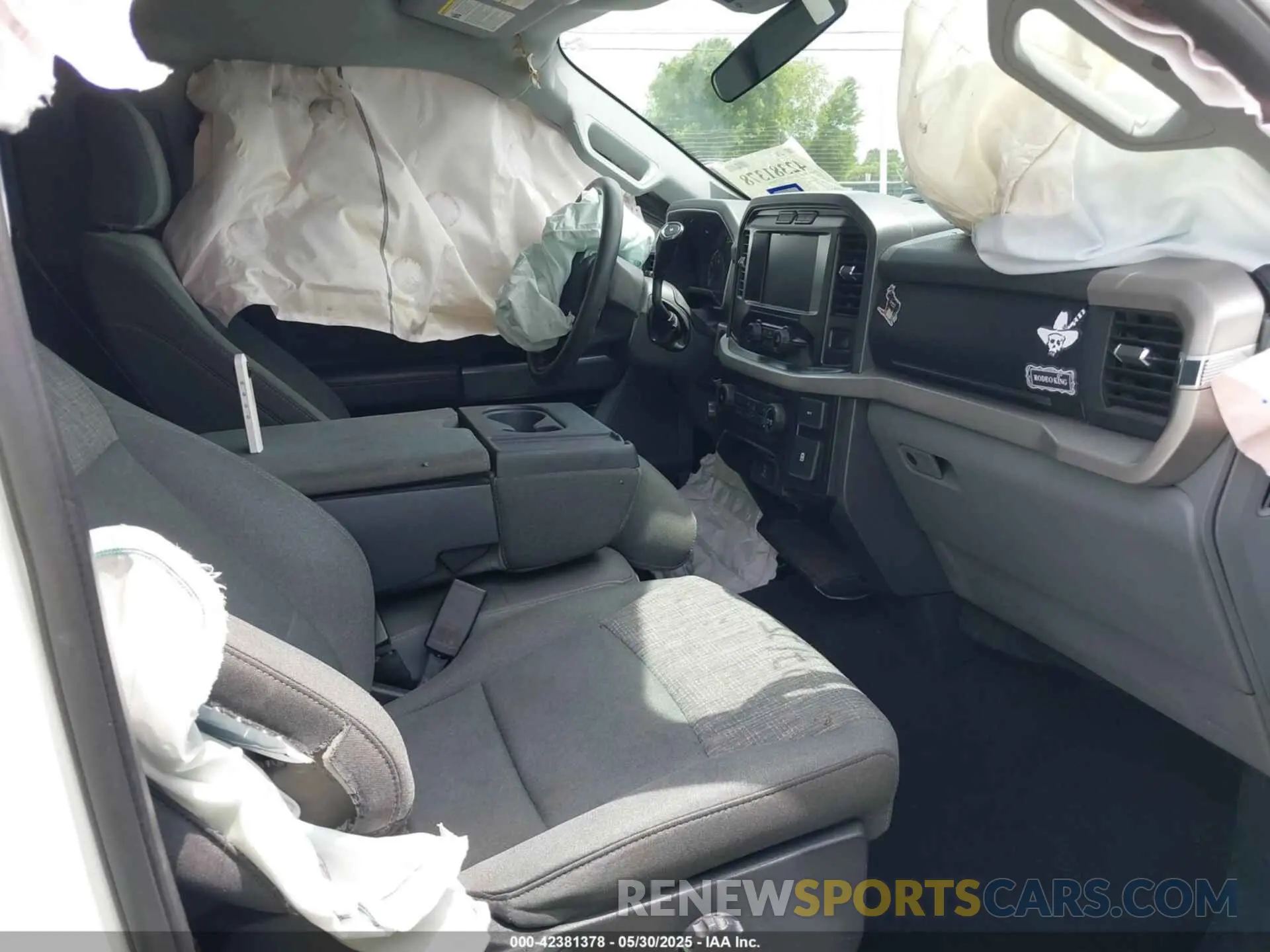 5 Photograph of a damaged car 1FTMF1E51NKE51718 FORD F-150 2022