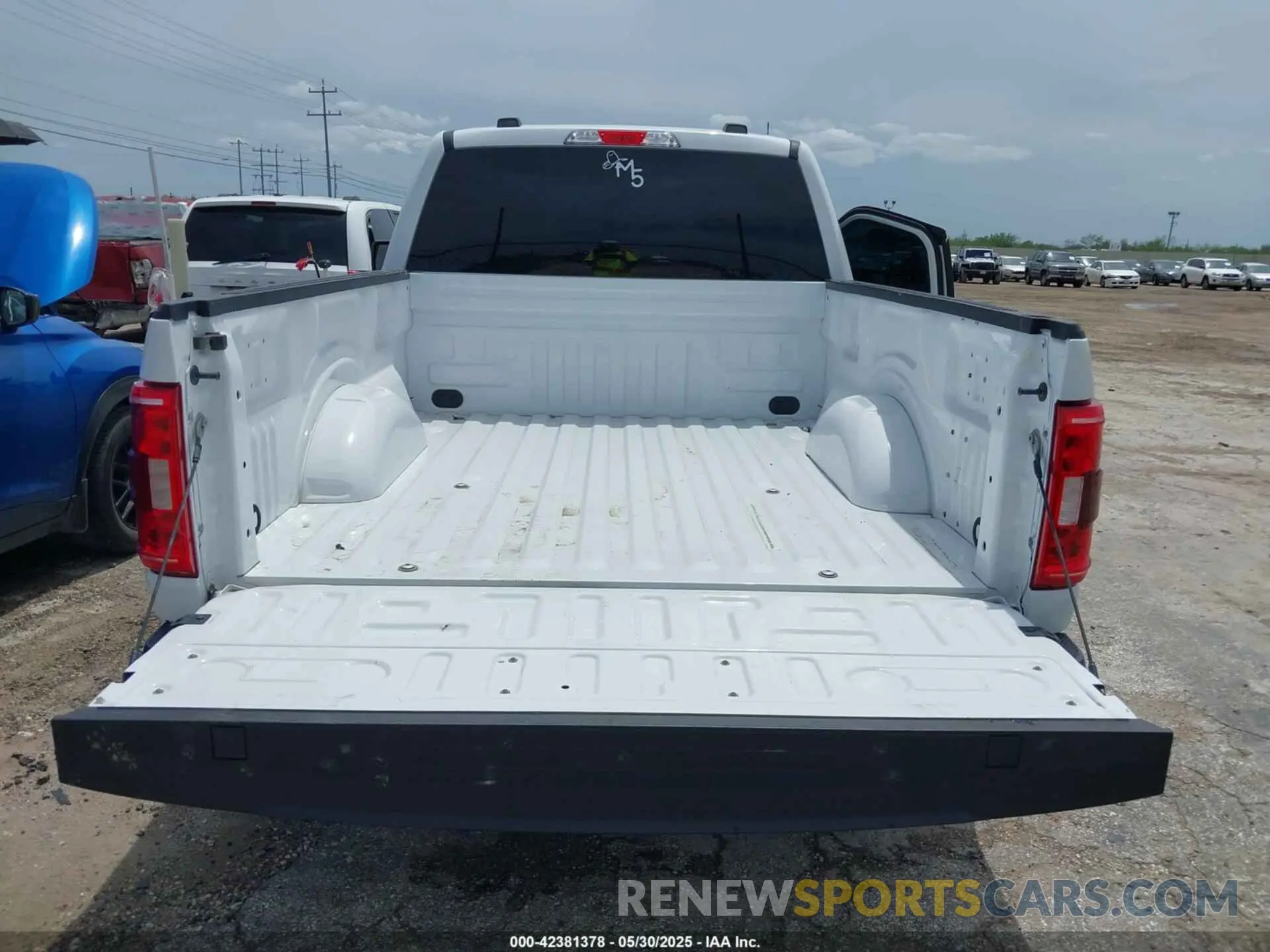8 Photograph of a damaged car 1FTMF1E51NKE51718 FORD F-150 2022