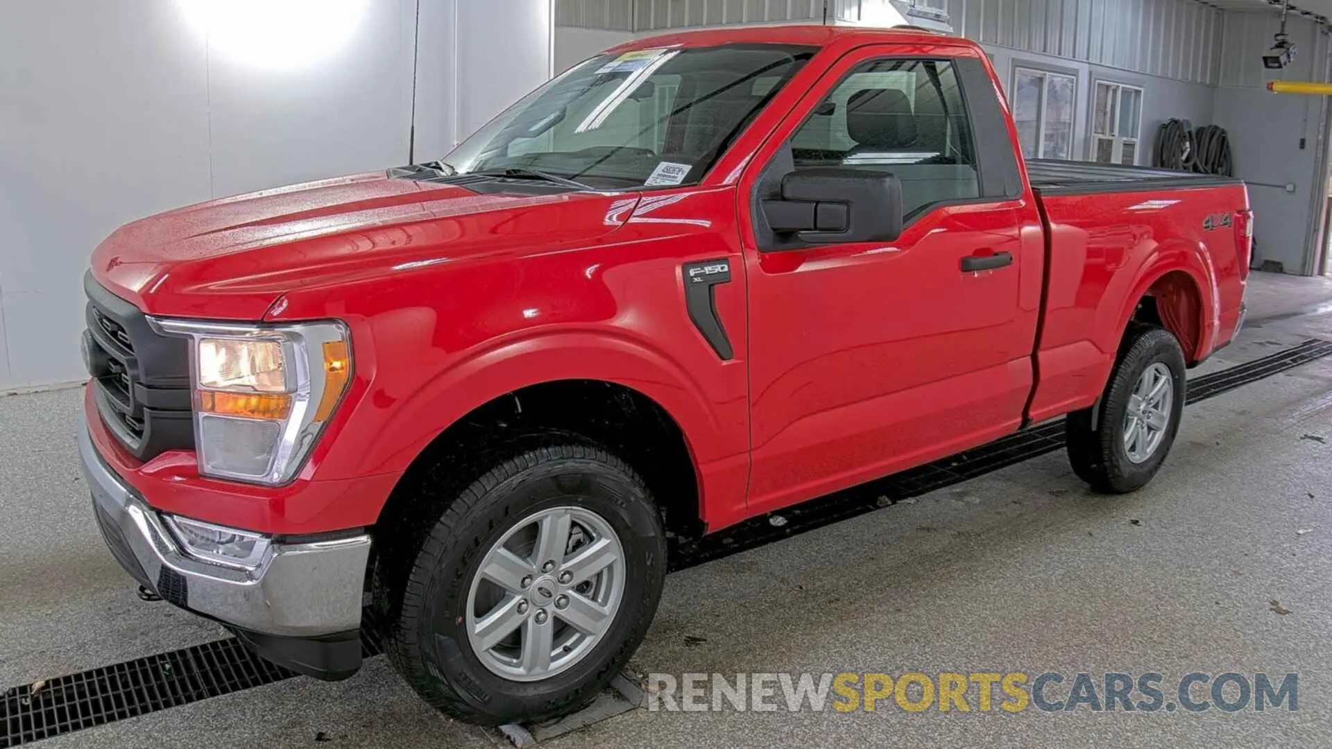 10 Photograph of a damaged car 1FTMF1EB4NKE05516 FORD F-150 2022