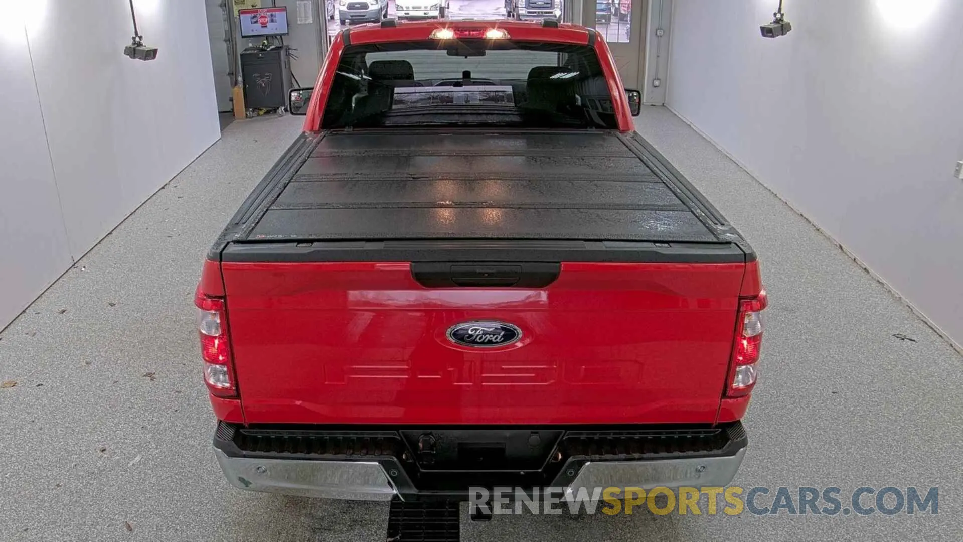 16 Photograph of a damaged car 1FTMF1EB4NKE05516 FORD F-150 2022