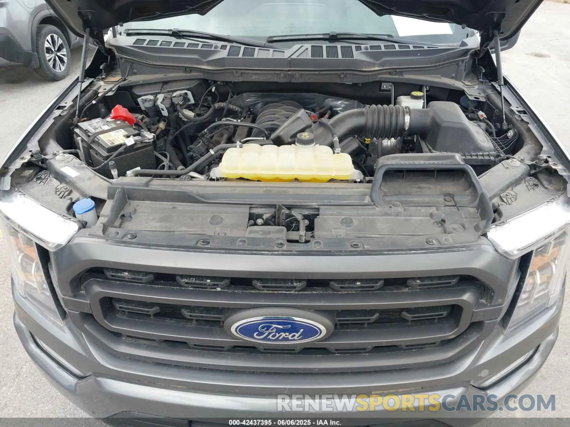 10 Photograph of a damaged car 1FTEW1C50PFA88914 FORD F-150 2023