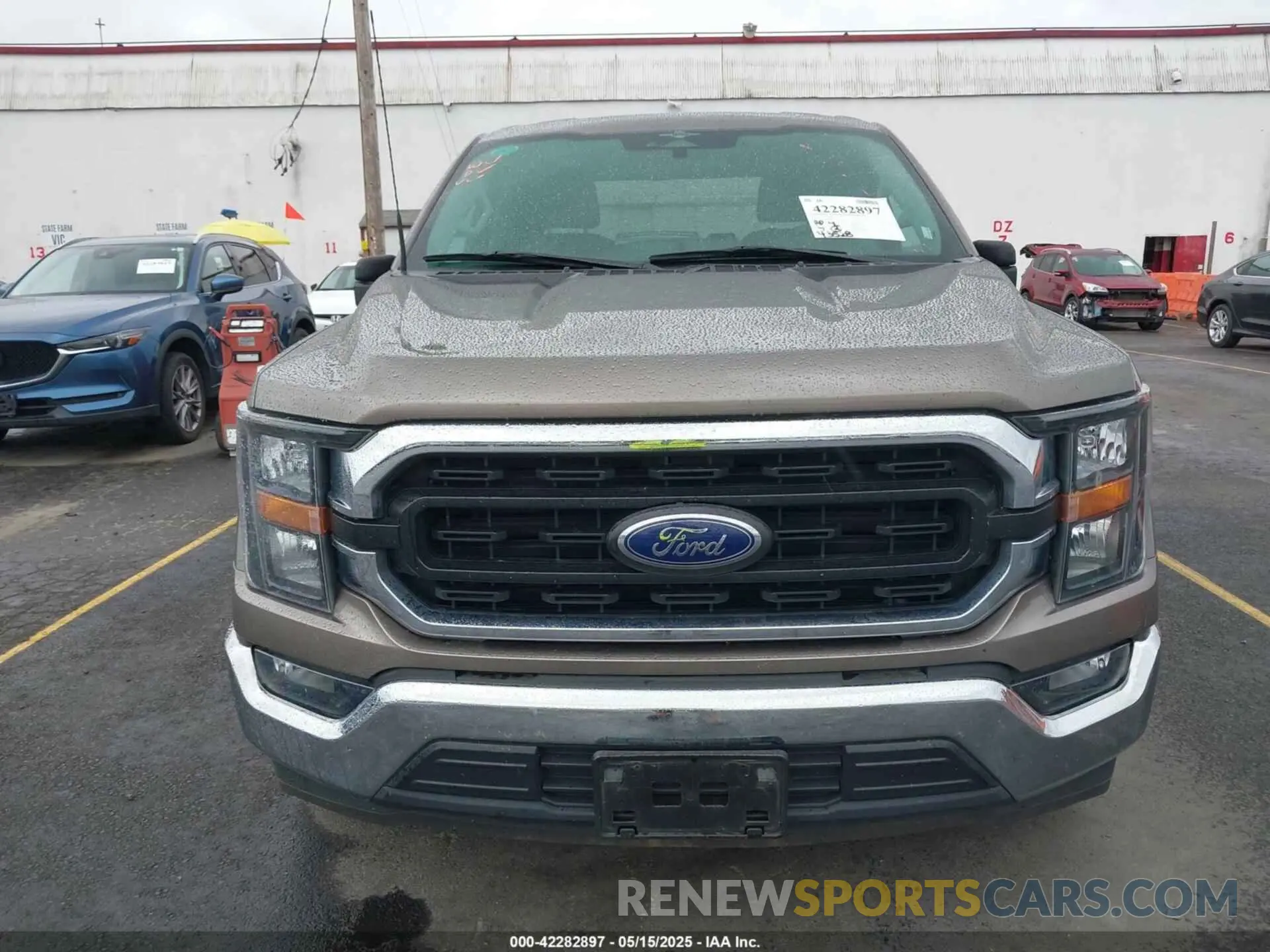 17 Photograph of a damaged car 1FTEW1C51PFB46321 FORD F-150 2023