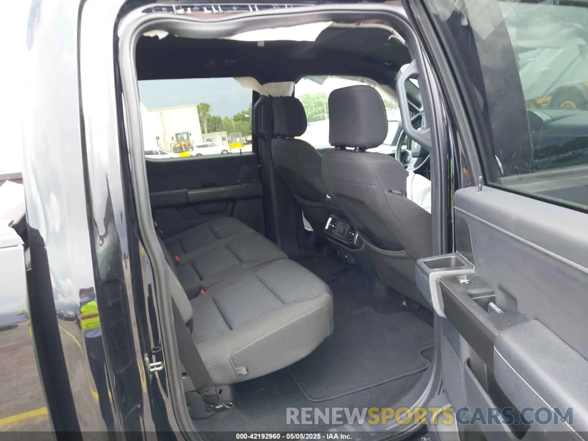 8 Photograph of a damaged car 1FTEW1C52PFA90311 FORD F-150 2023