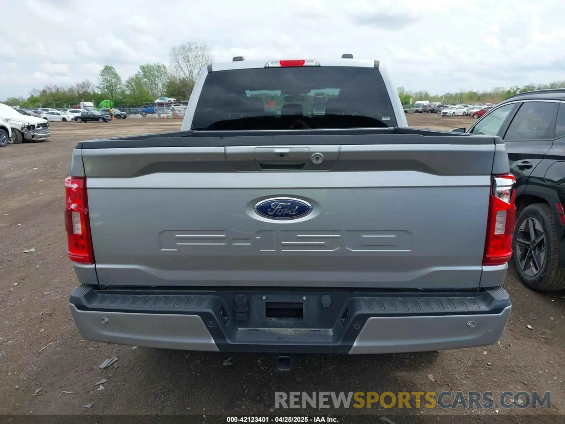 16 Photograph of a damaged car 1FTEW1C53PFC27546 FORD F-150 2023