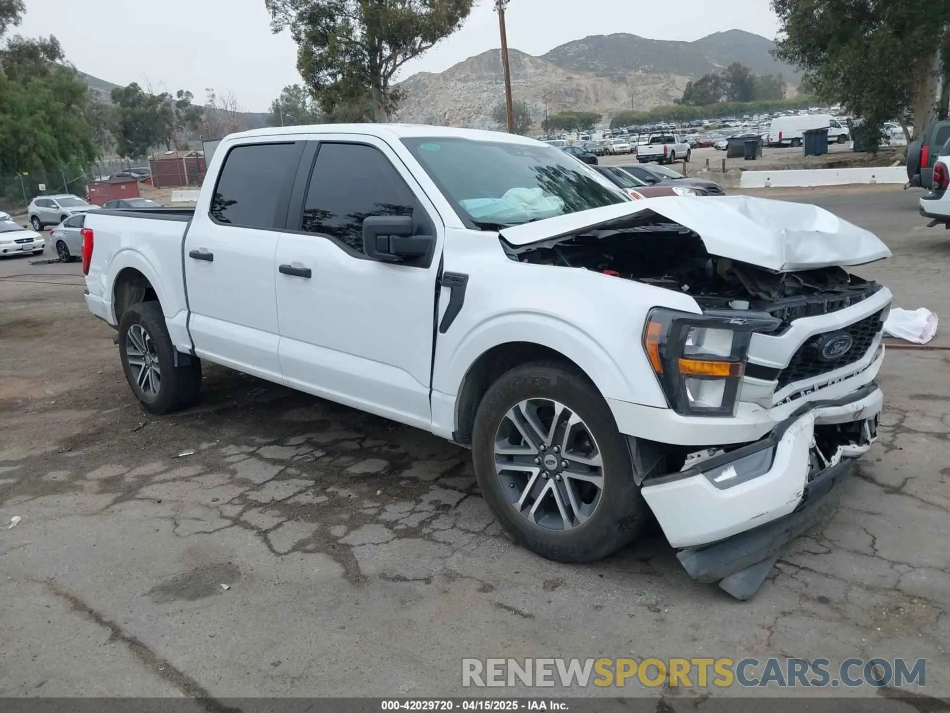 1 Photograph of a damaged car 1FTEW1C59PFB00252 FORD F-150 2023