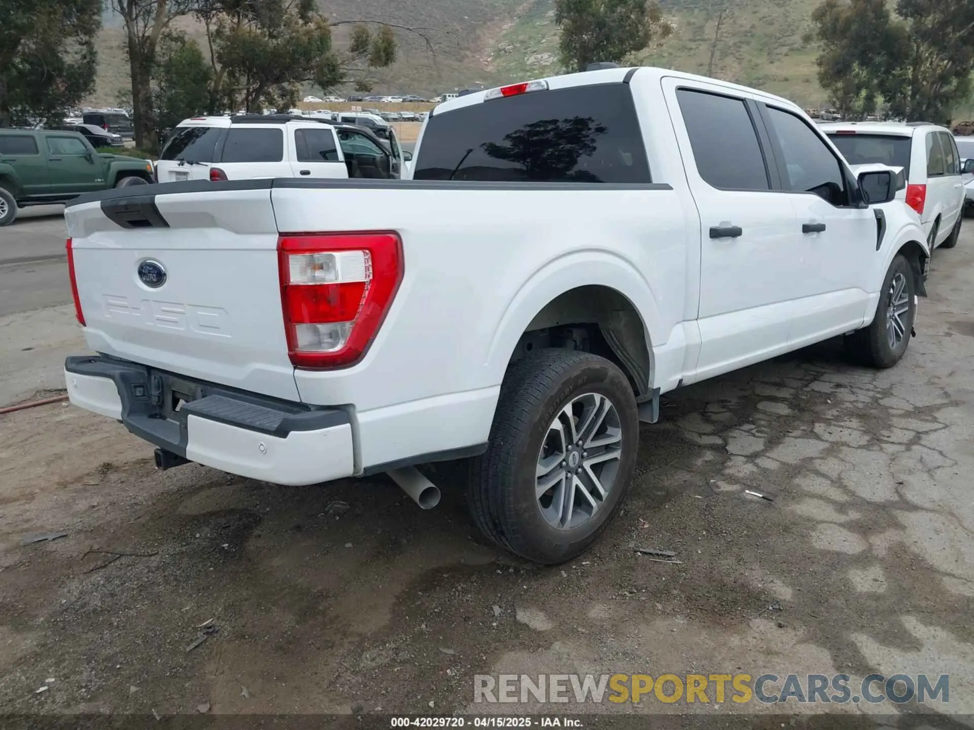 4 Photograph of a damaged car 1FTEW1C59PFB00252 FORD F-150 2023