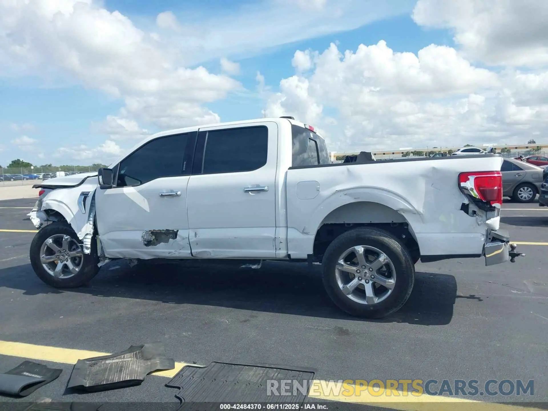 13 Photograph of a damaged car 1FTEW1C59PKE37513 FORD F-150 2023