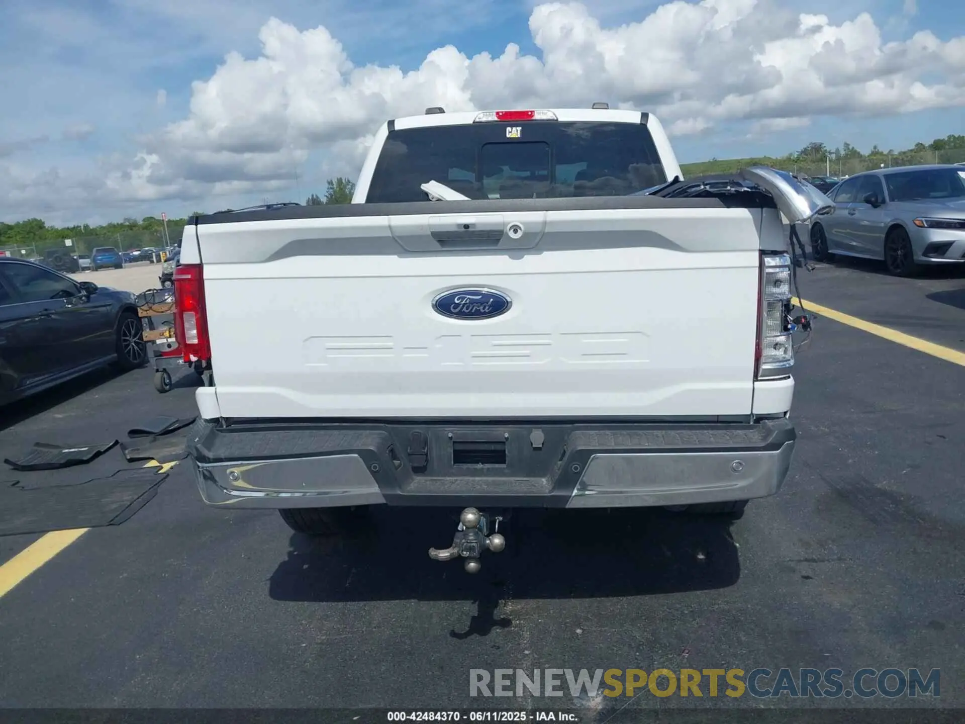 15 Photograph of a damaged car 1FTEW1C59PKE37513 FORD F-150 2023
