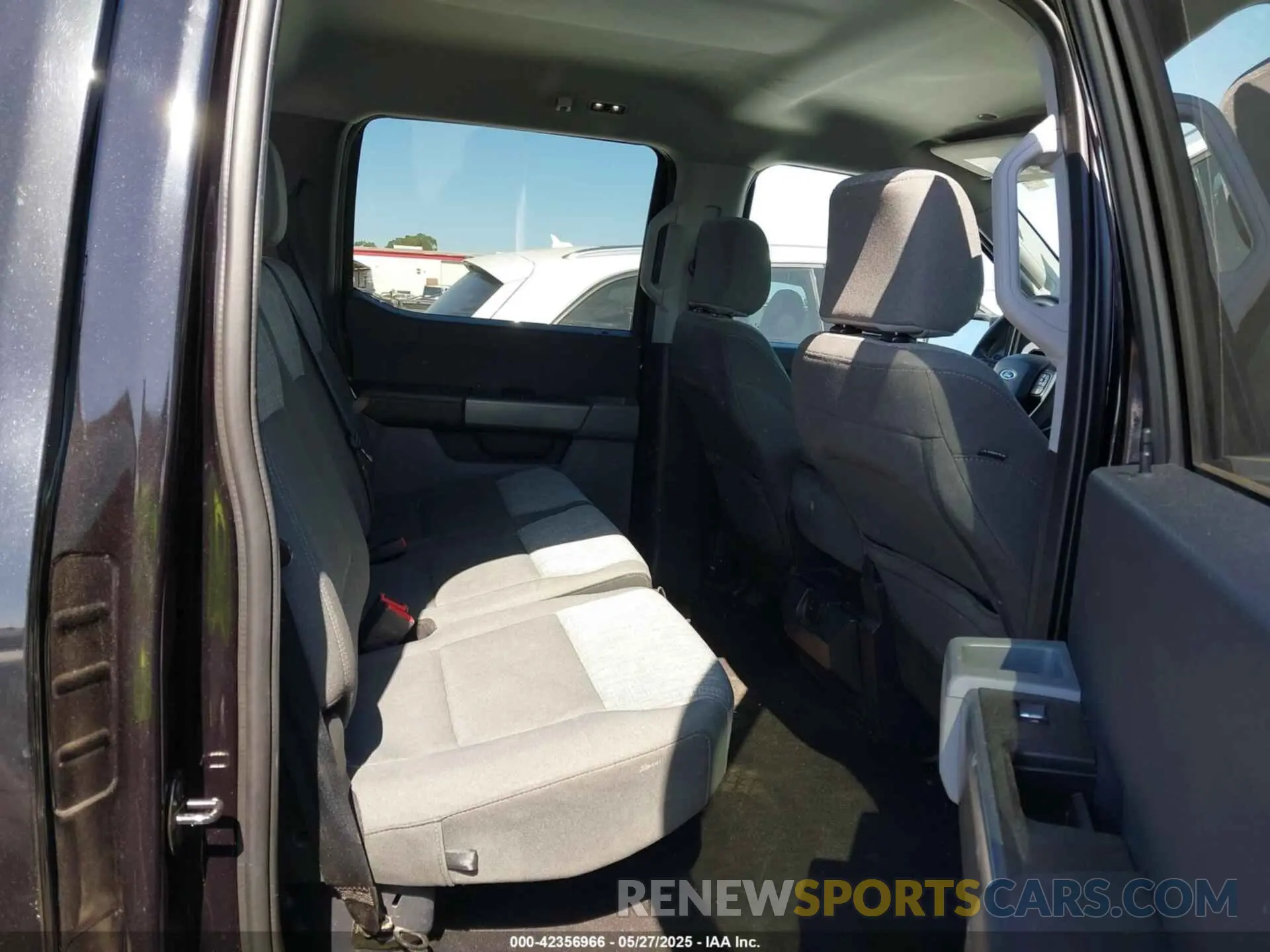 8 Photograph of a damaged car 1FTEW1C80PKD24124 FORD F-150 2023
