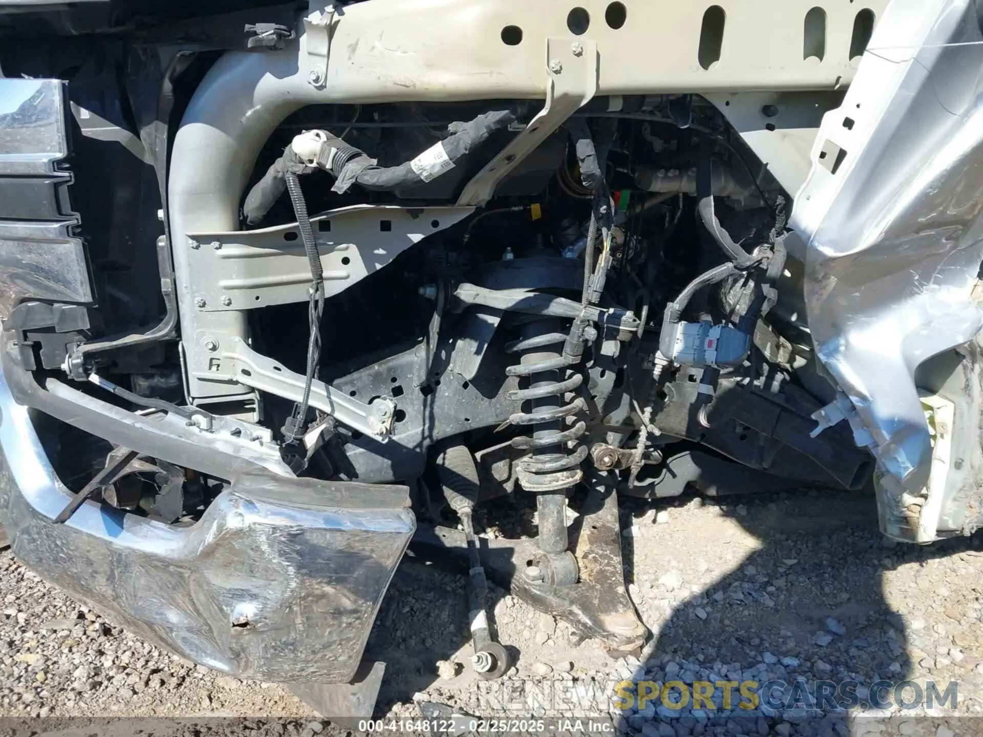 18 Photograph of a damaged car 1FTEW1C80PKE77571 FORD F-150 2023