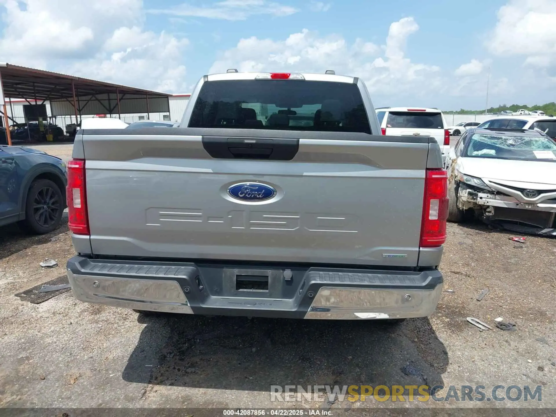 16 Photograph of a damaged car 1FTEW1C84PKD69454 FORD F-150 2023