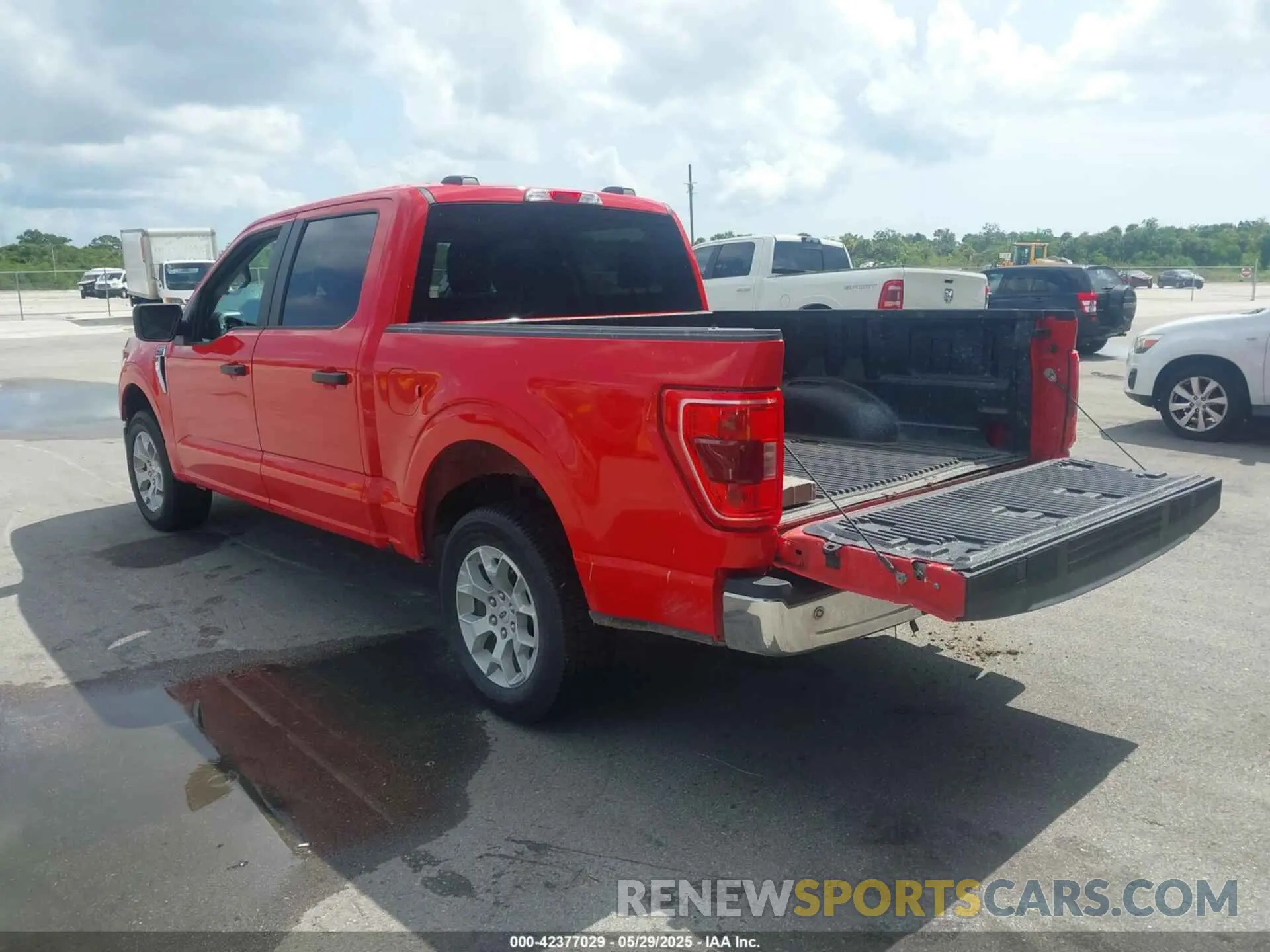 3 Photograph of a damaged car 1FTEW1C8XPKD75596 FORD F-150 2023