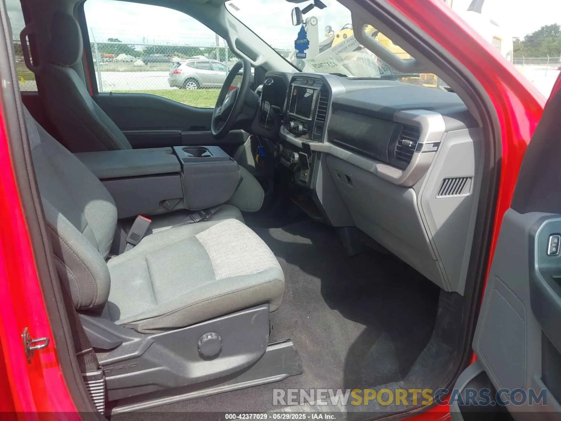 5 Photograph of a damaged car 1FTEW1C8XPKD75596 FORD F-150 2023