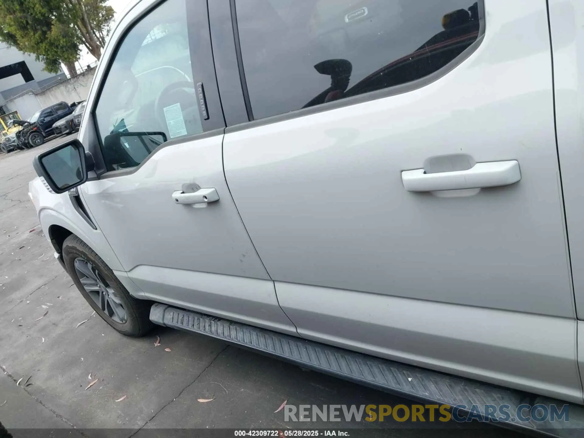 15 Photograph of a damaged car 1FTEW1CP3PKF47099 FORD F-150 2023