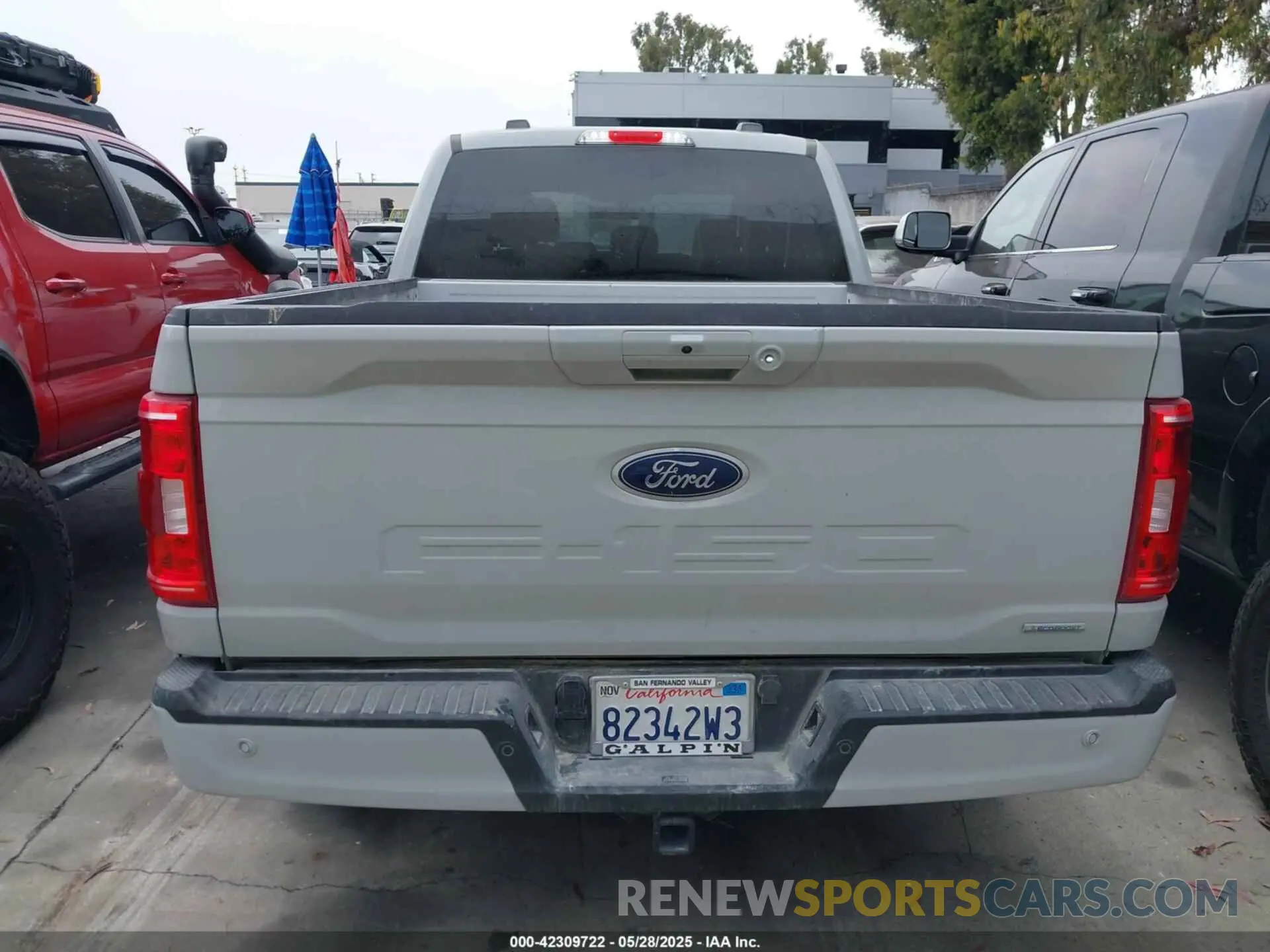 17 Photograph of a damaged car 1FTEW1CP3PKF47099 FORD F-150 2023