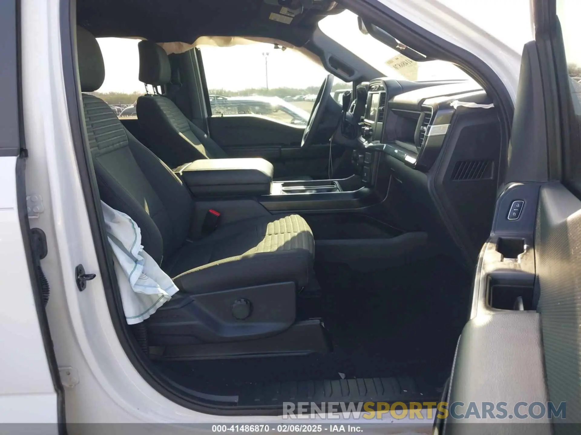 5 Photograph of a damaged car 1FTEW1CPXPKF87647 FORD F-150 2023