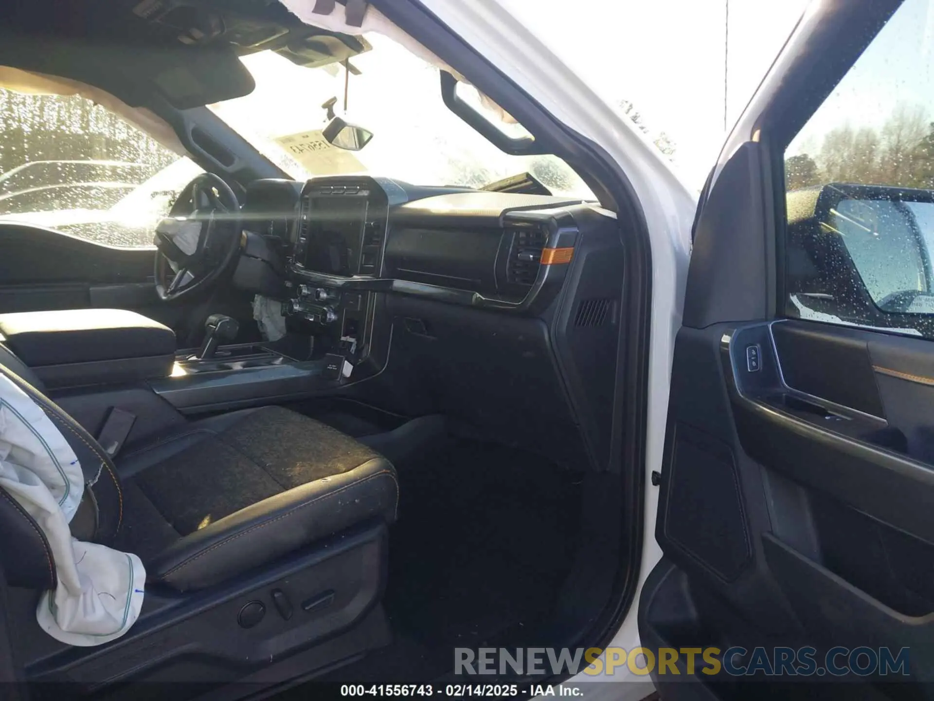 5 Photograph of a damaged car 1FTEW1E80PFB02768 FORD F-150 2023