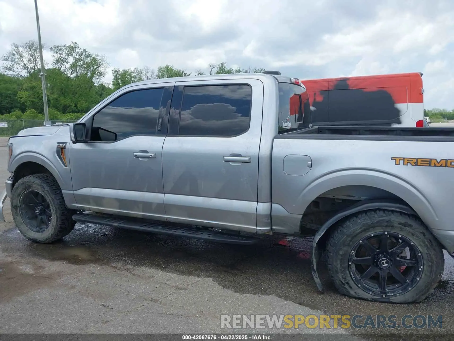 14 Photograph of a damaged car 1FTEW1E83PFB26367 FORD F-150 2023