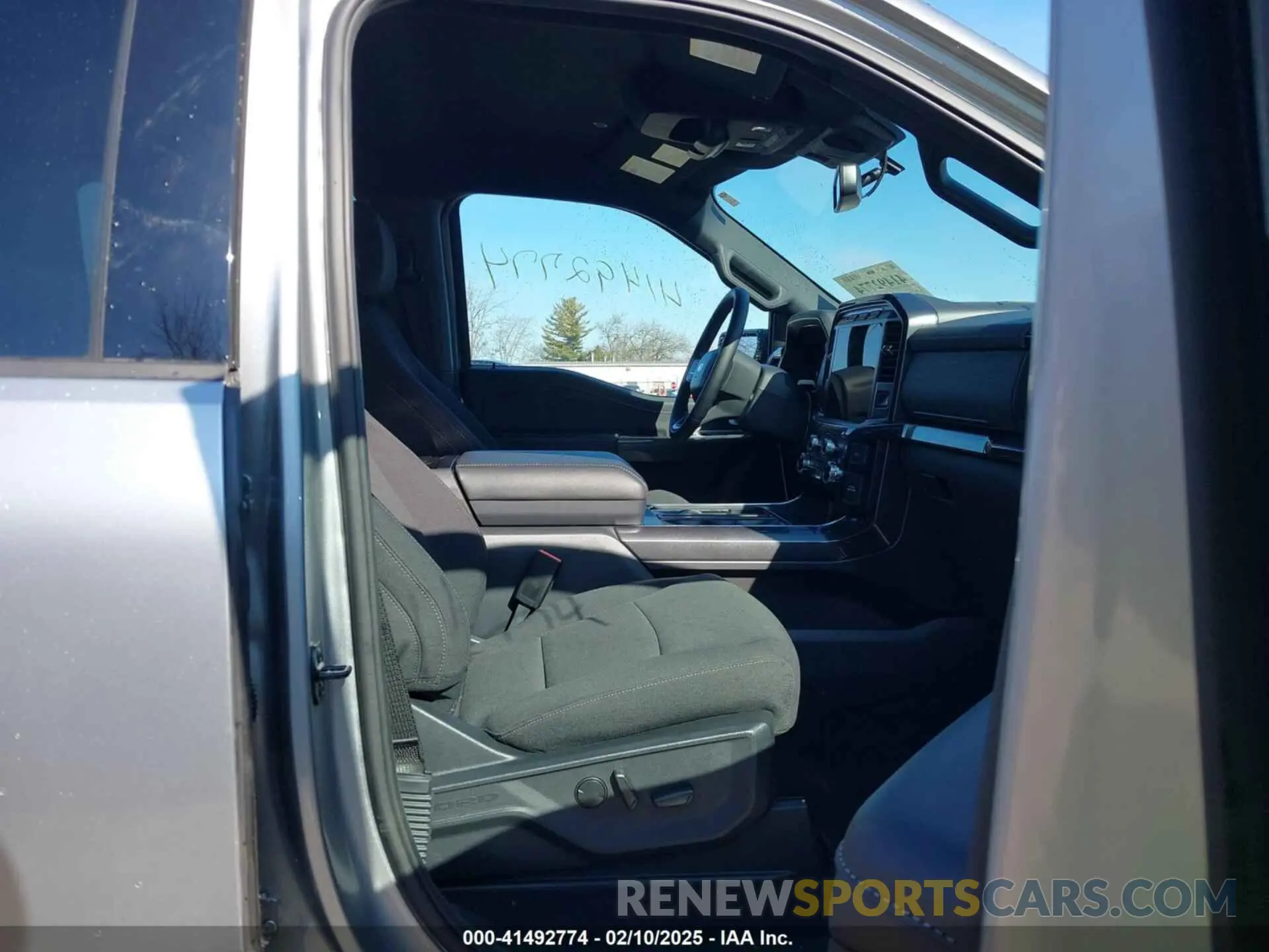 5 Photograph of a damaged car 1FTEW1EP0PFD33788 FORD F-150 2023