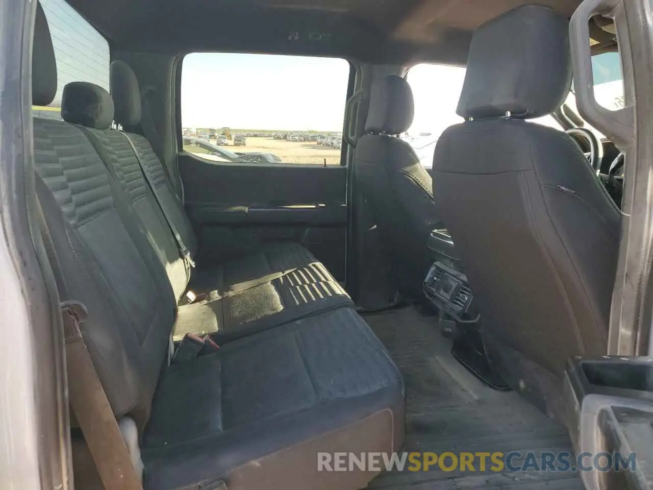 10 Photograph of a damaged car 1FTEW1EP1PKF32579 FORD F-150 2023