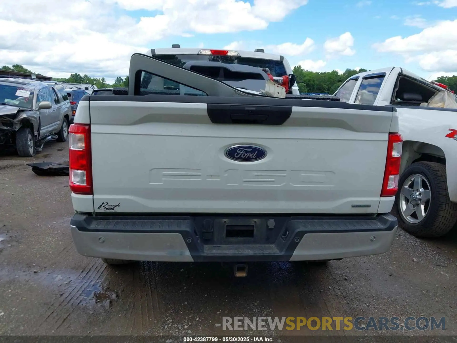 16 Photograph of a damaged car 1FTEW1EP2PFB92321 FORD F-150 2023