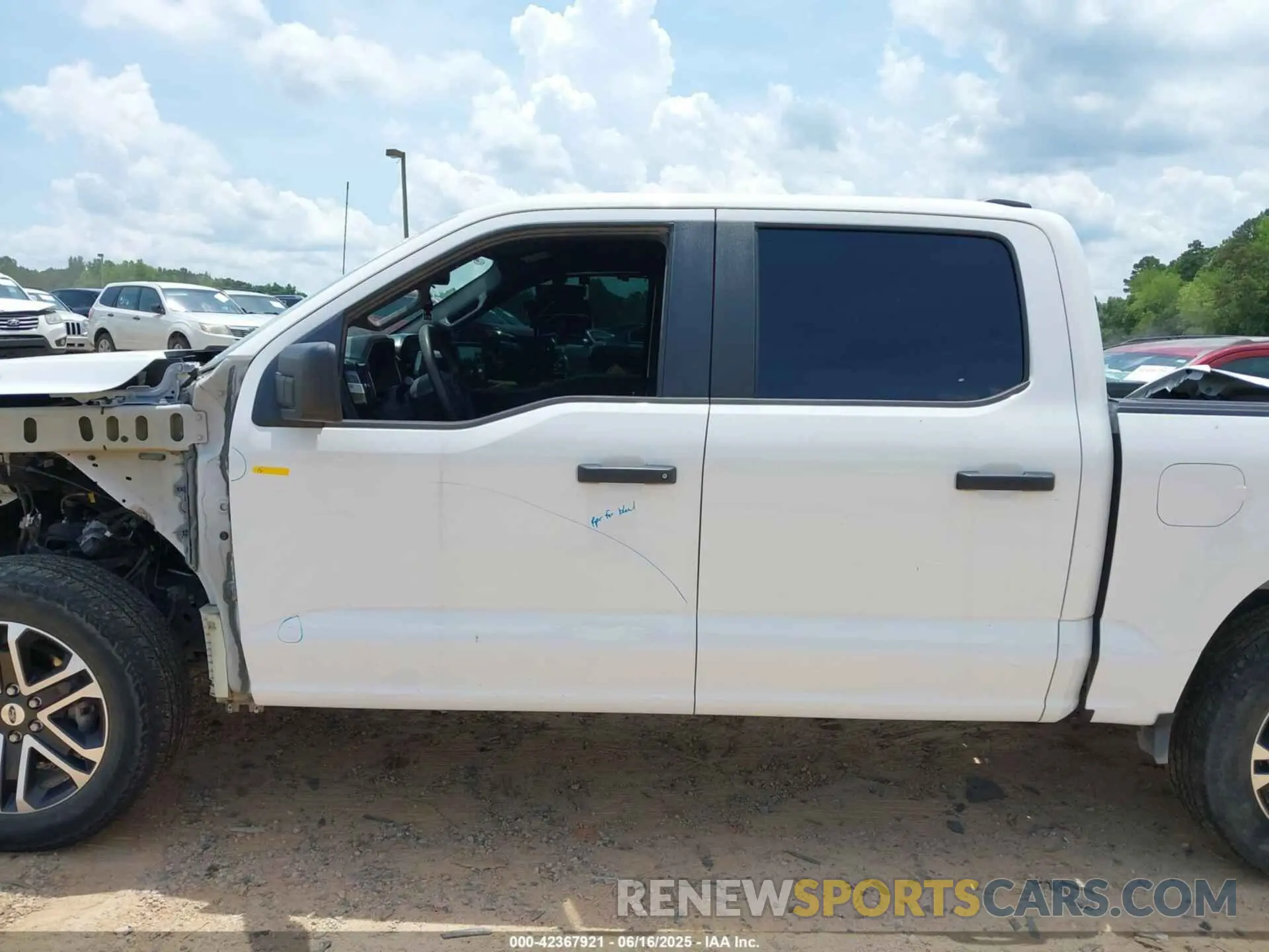 14 Photograph of a damaged car 1FTEW1EPXPKE66386 FORD F-150 2023