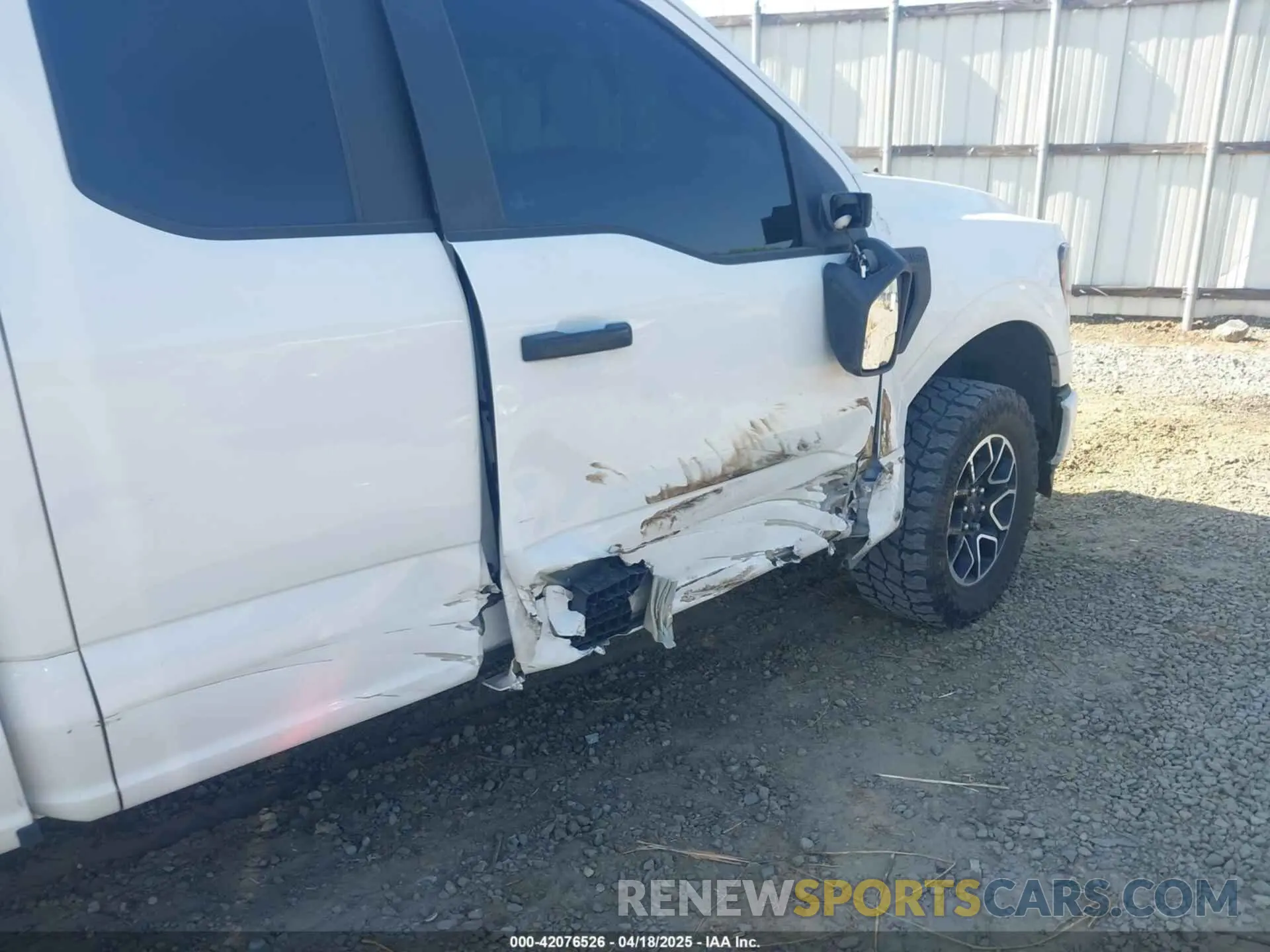6 Photograph of a damaged car 1FTEX1CP3PKE32192 FORD F-150 2023