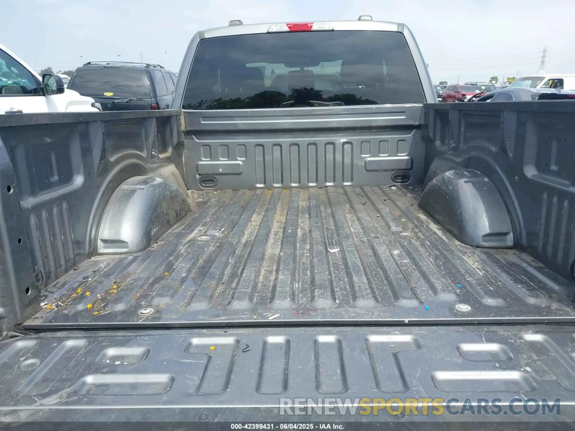 18 Photograph of a damaged car 1FTEX1CP8PKD47963 FORD F-150 2023
