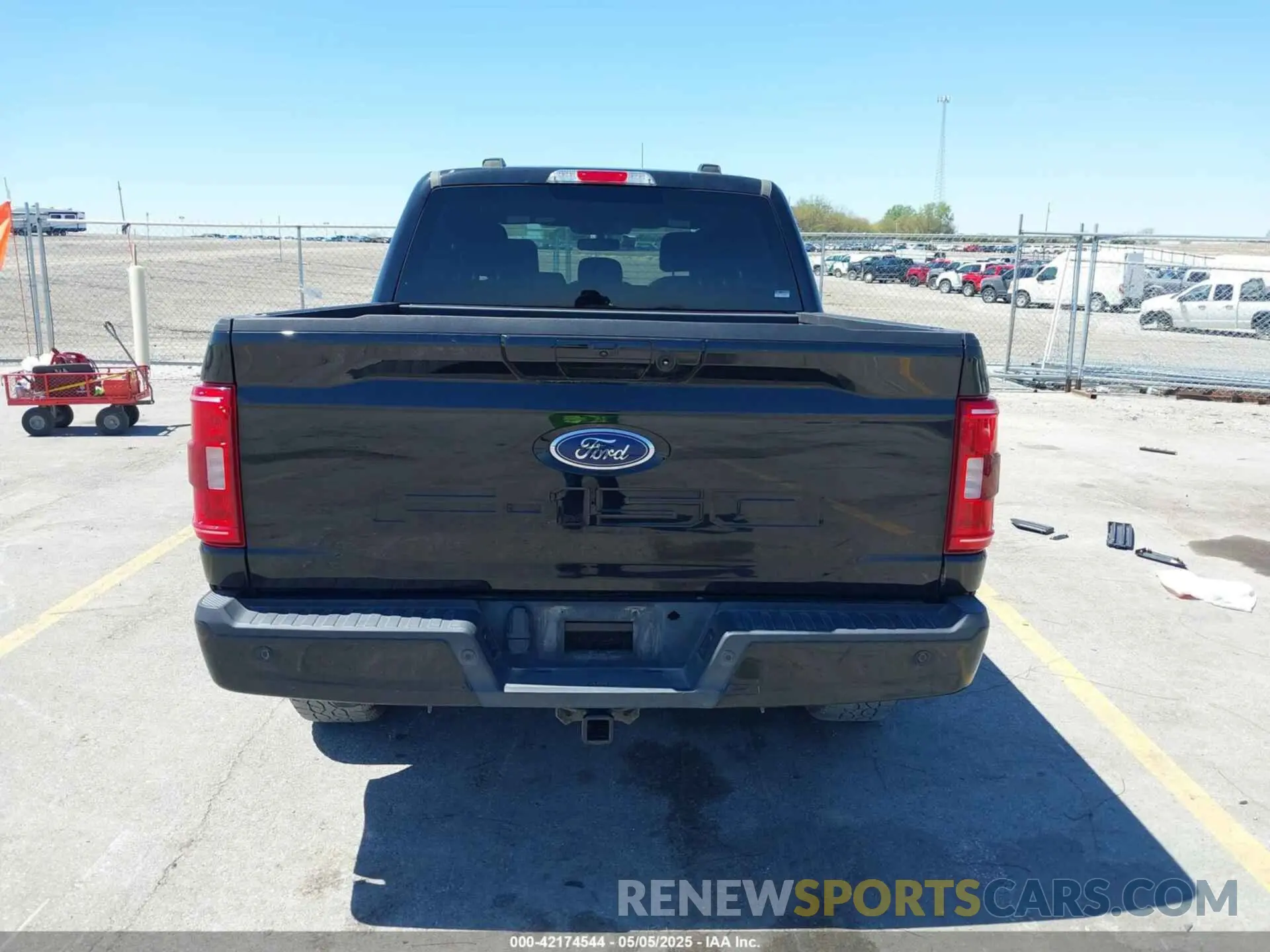 17 Photograph of a damaged car 1FTFW1E50PFB73849 FORD F-150 2023