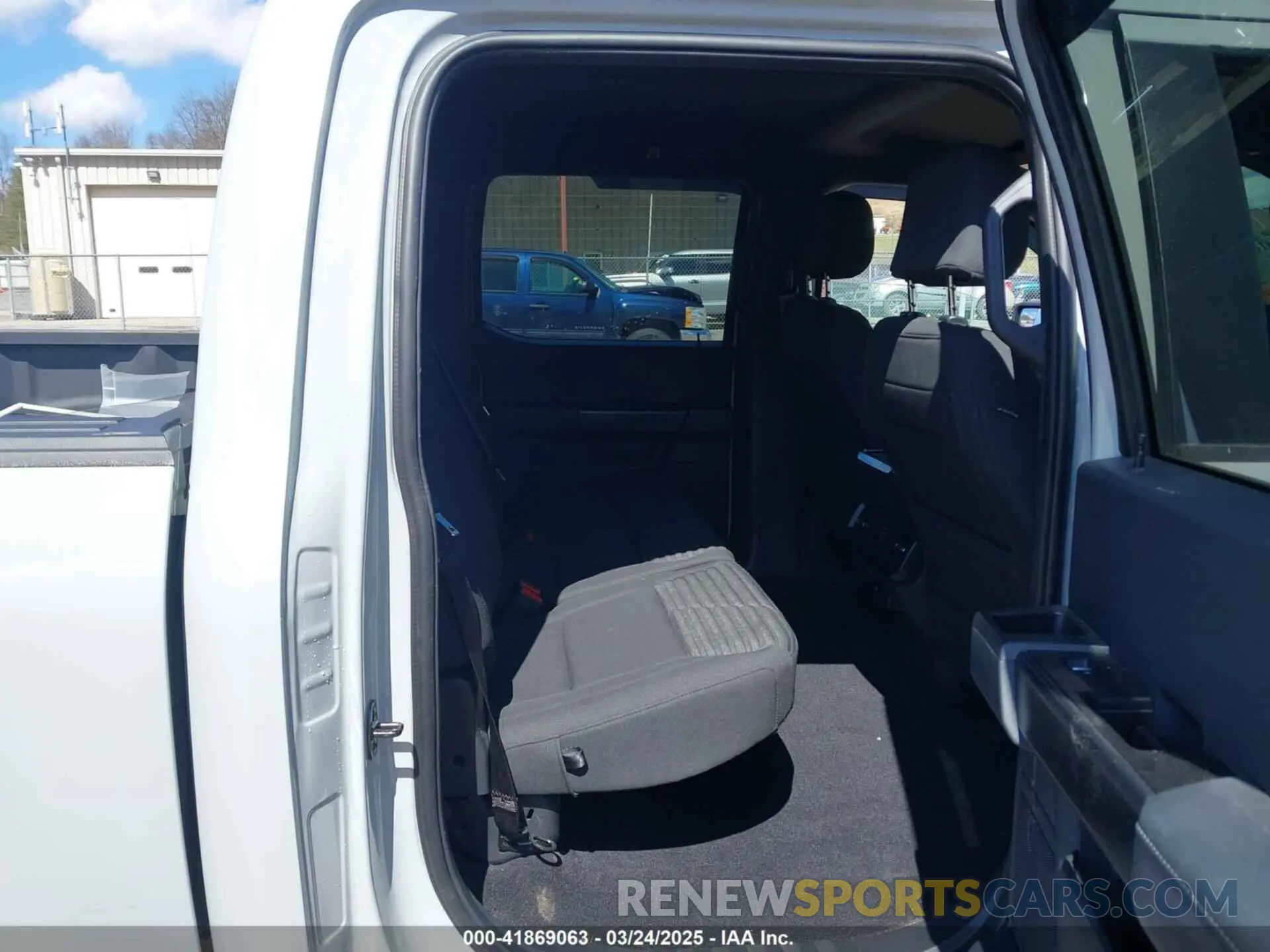 8 Photograph of a damaged car 1FTFW1E51PFB15197 FORD F-150 2023