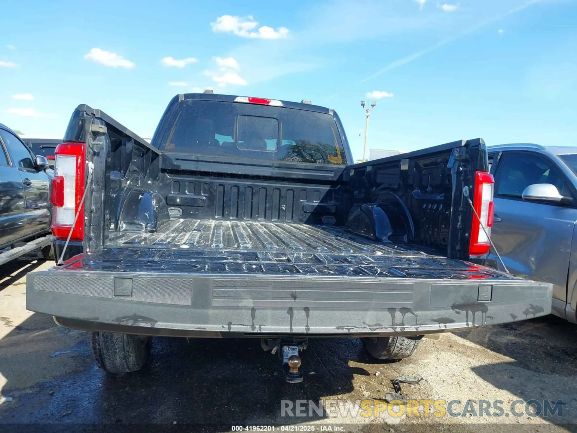 17 Photograph of a damaged car 1FTFW1E52PFA91010 FORD F-150 2023