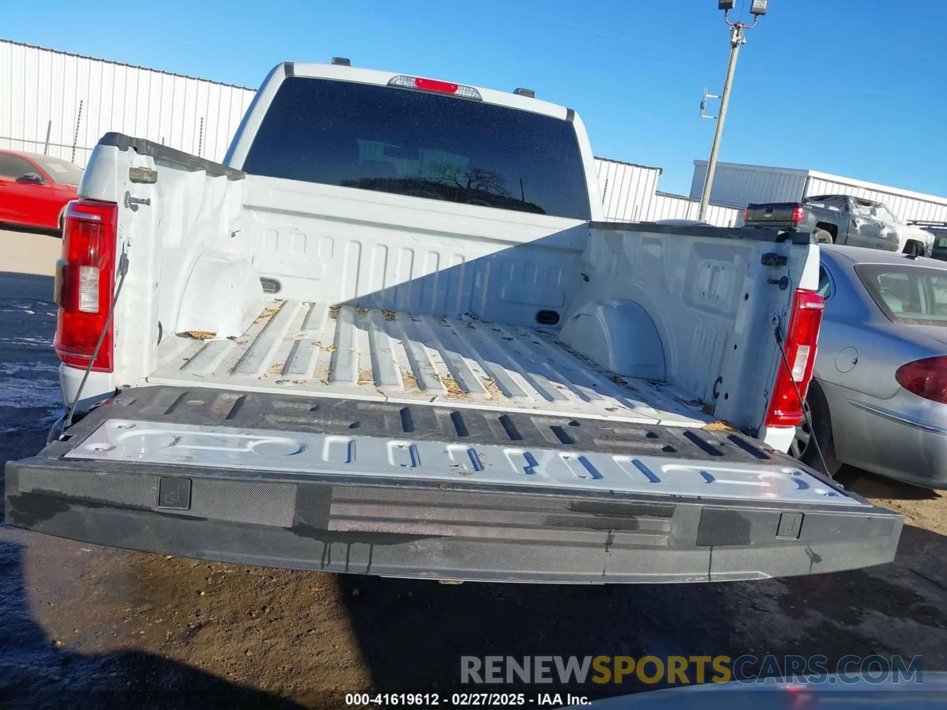 17 Photograph of a damaged car 1FTFW1E52PFB92984 FORD F-150 2023