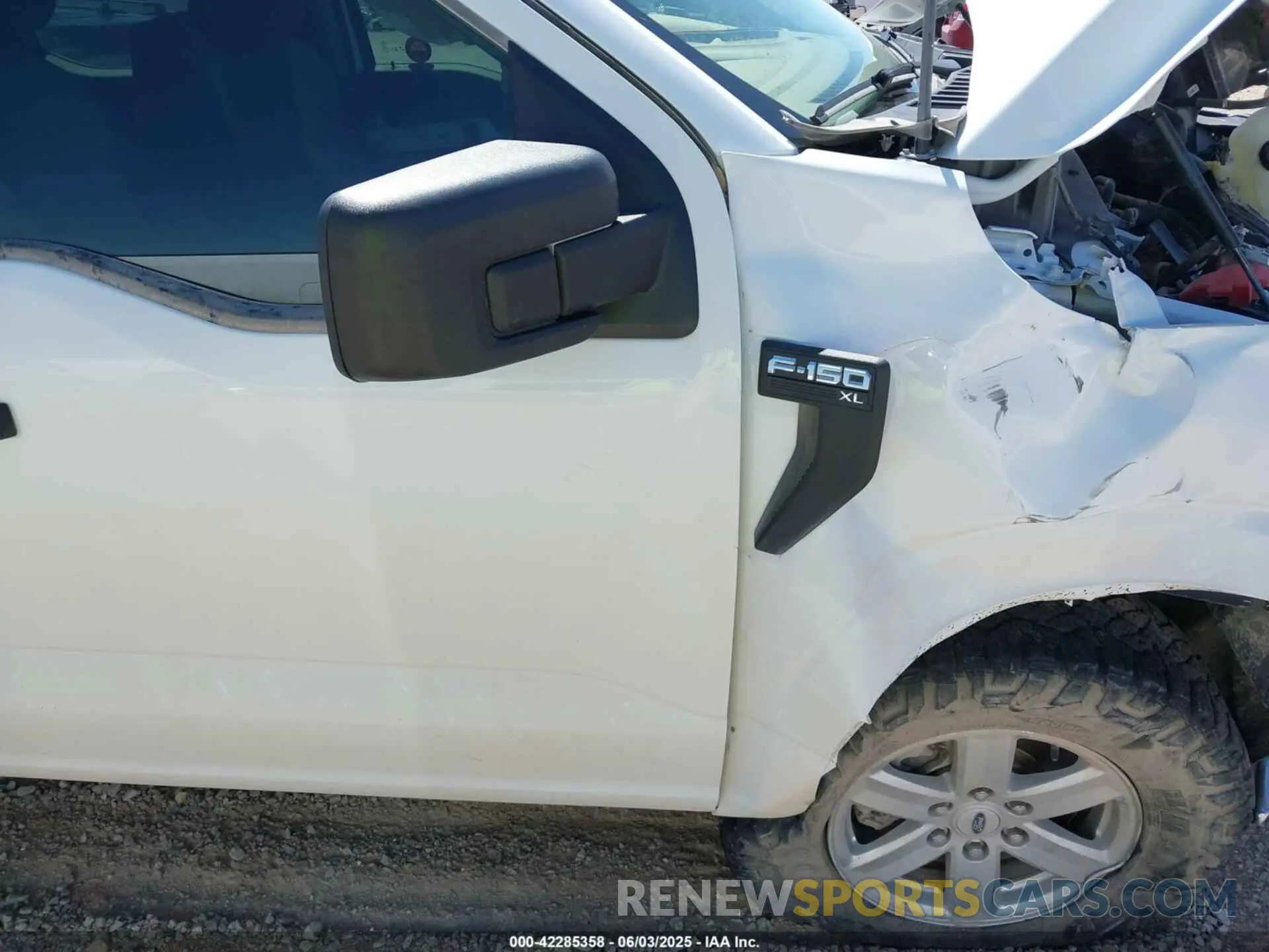 17 Photograph of a damaged car 1FTFW1E52PKE80477 FORD F-150 2023