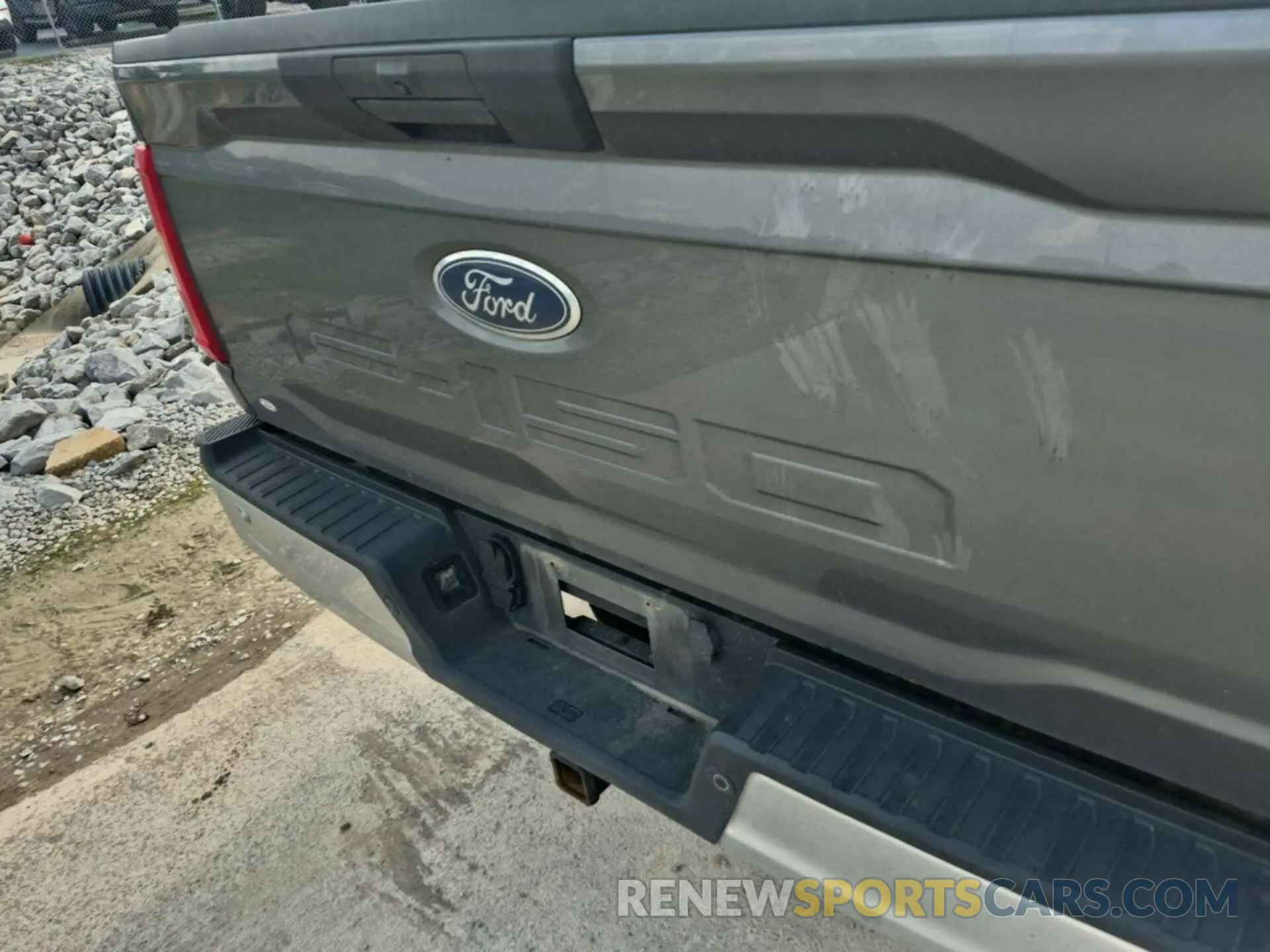 5 Photograph of a damaged car 1FTFW1E55PFA08251 FORD F-150 2023