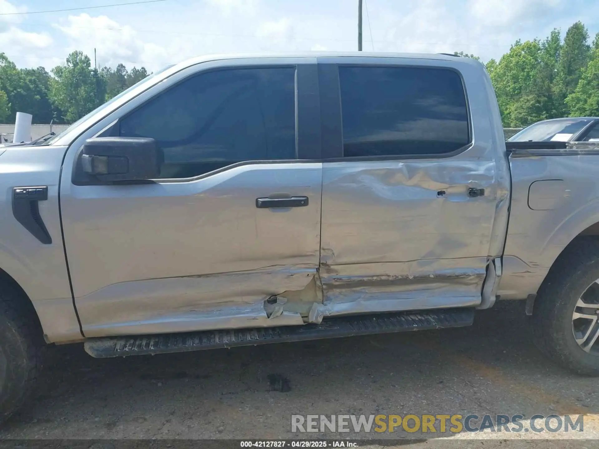 6 Photograph of a damaged car 1FTFW1E55PKE96110 FORD F-150 2023