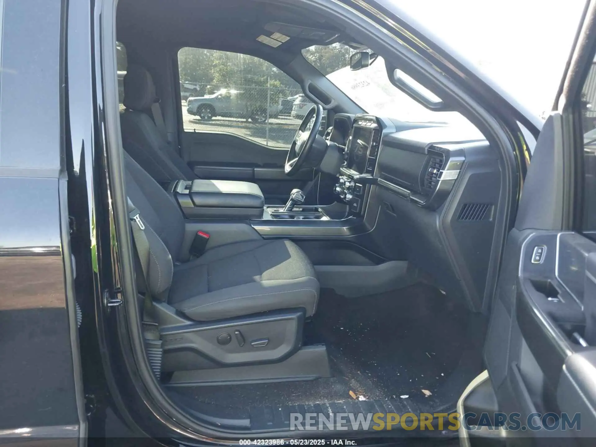 5 Photograph of a damaged car 1FTFW1E56PFB54061 FORD F-150 2023