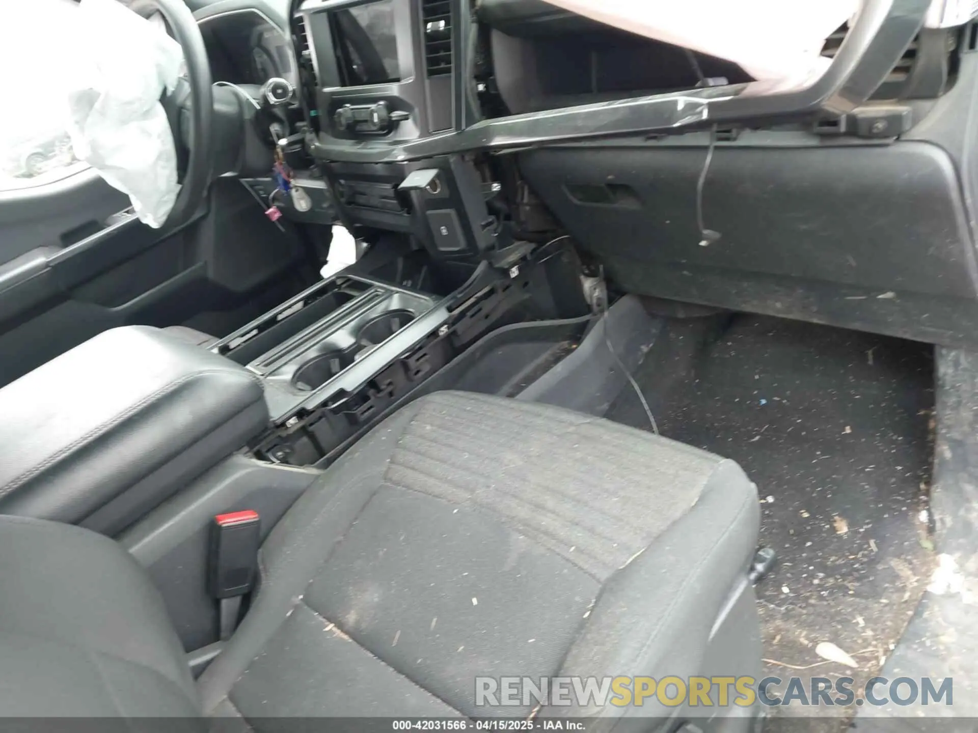 5 Photograph of a damaged car 1FTFW1E57PFB59723 FORD F-150 2023