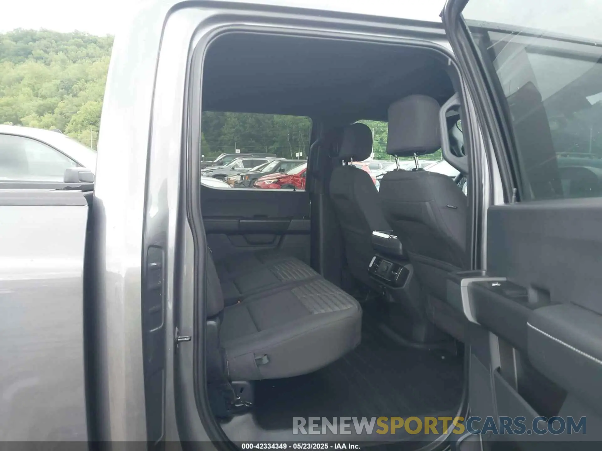 8 Photograph of a damaged car 1FTFW1E58PFA85521 FORD F-150 2023