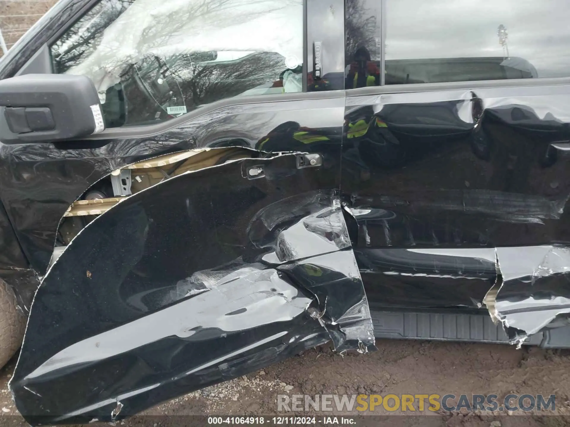 14 Photograph of a damaged car 1FTFW1E59PFA89187 FORD F-150 2023