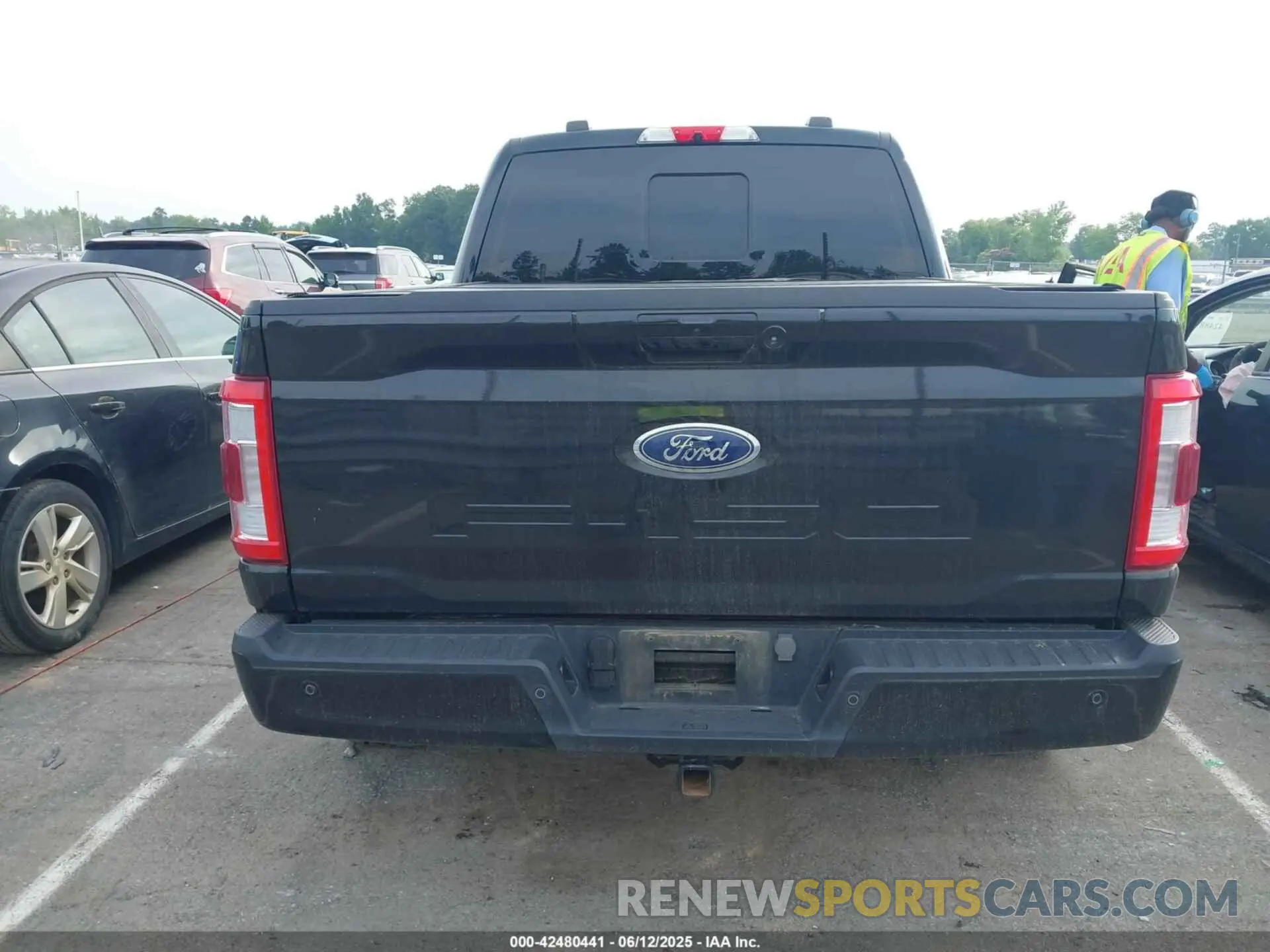 16 Photograph of a damaged car 1FTFW1E5XPFA81258 FORD F-150 2023