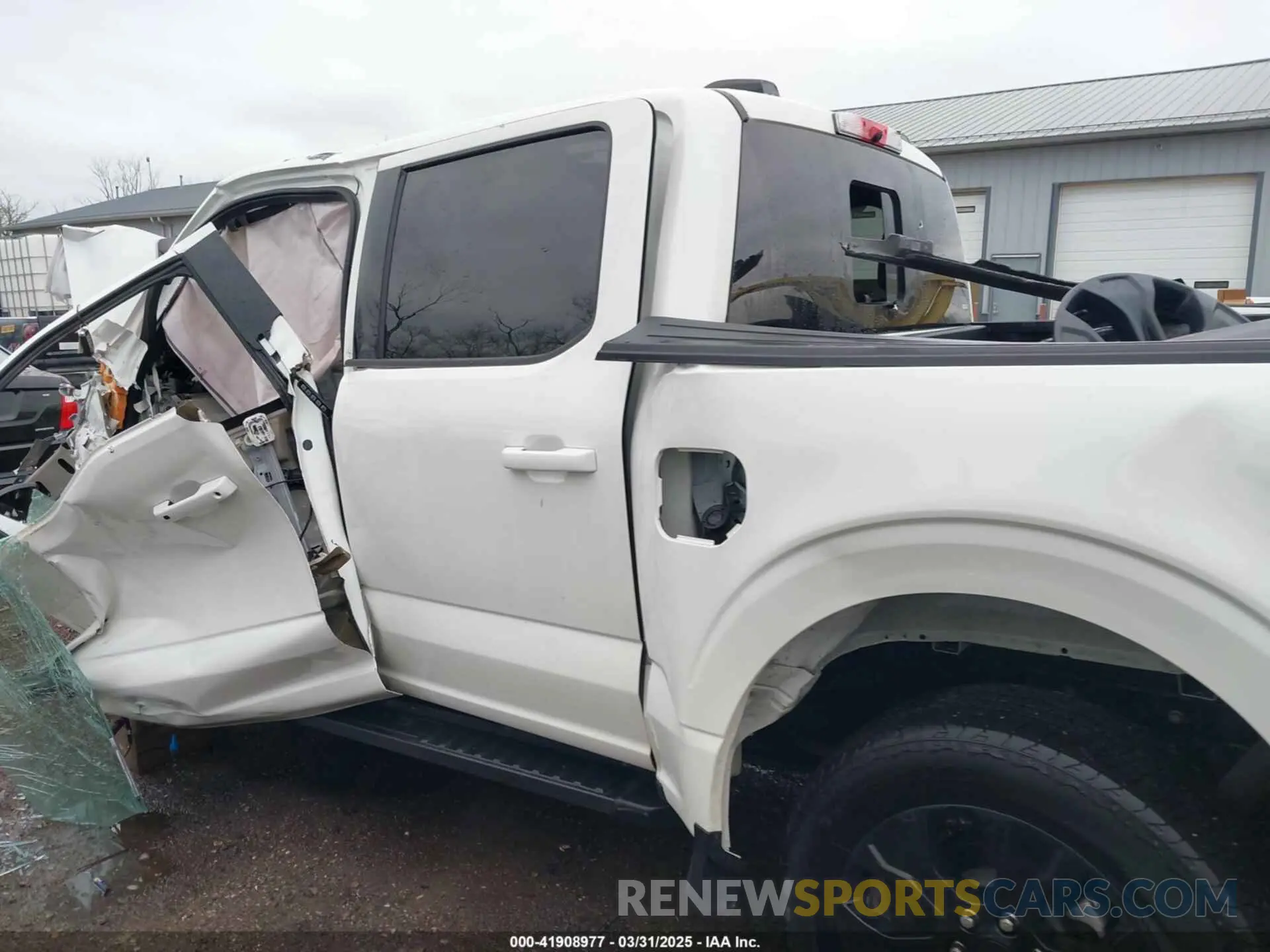 15 Photograph of a damaged car 1FTFW1E82PFA50872 FORD F-150 2023