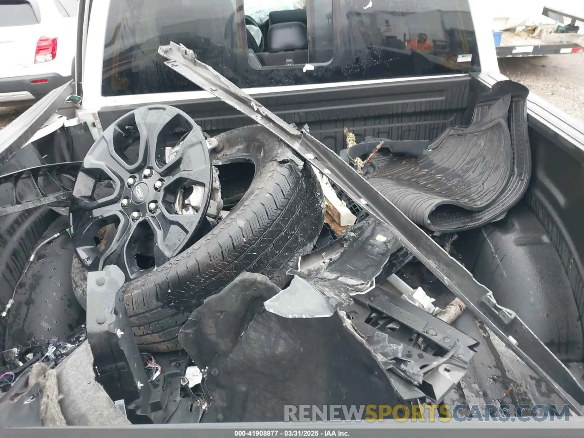 18 Photograph of a damaged car 1FTFW1E82PFA50872 FORD F-150 2023