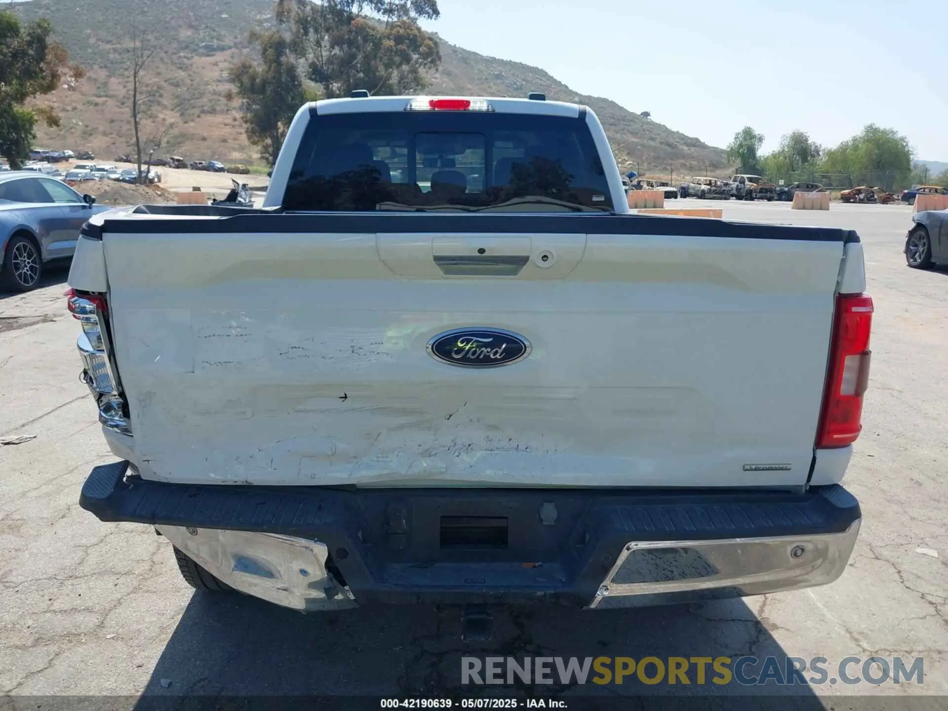 16 Photograph of a damaged car 1FTFW1E84PFB46941 FORD F-150 2023