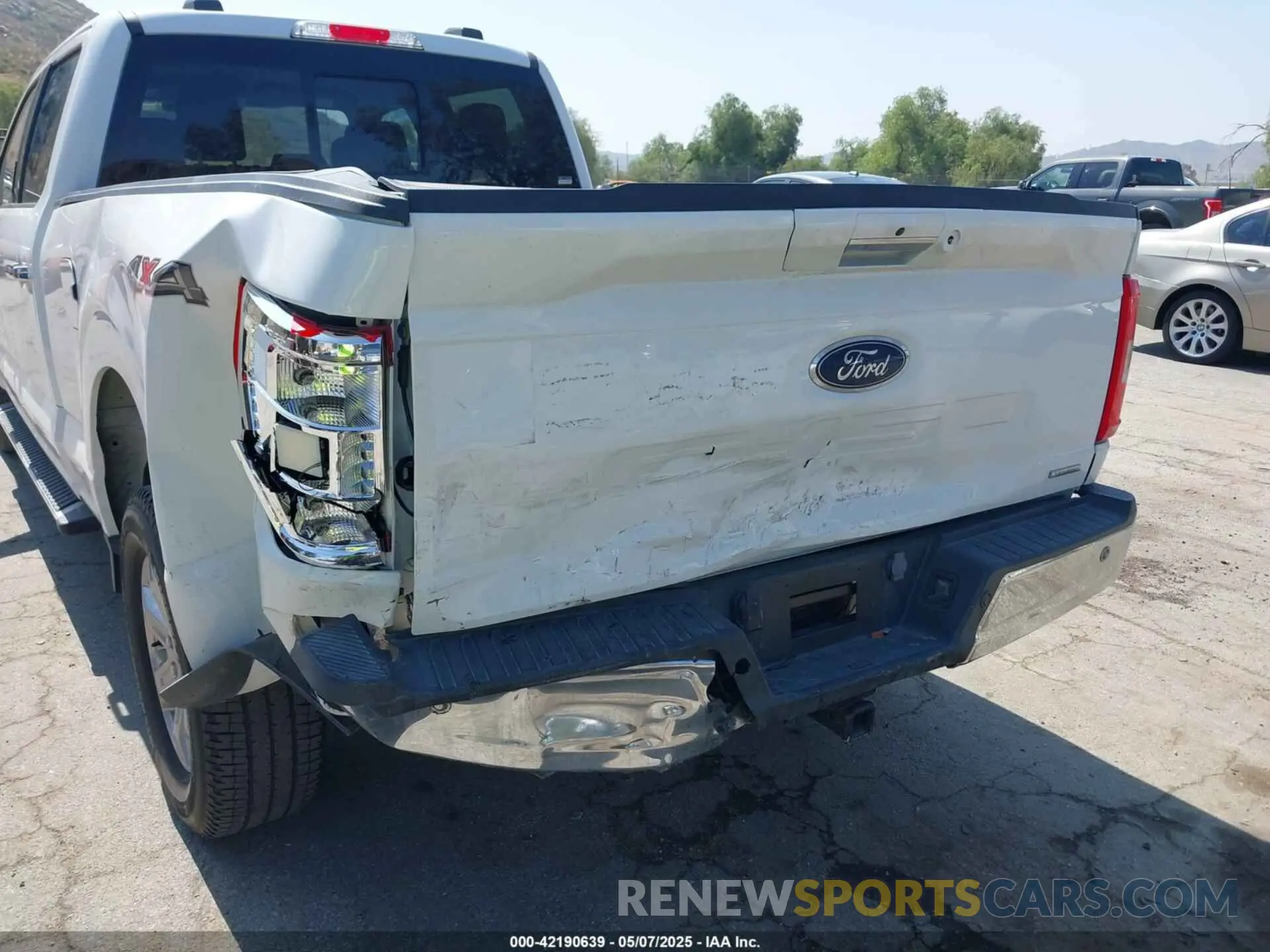 17 Photograph of a damaged car 1FTFW1E84PFB46941 FORD F-150 2023