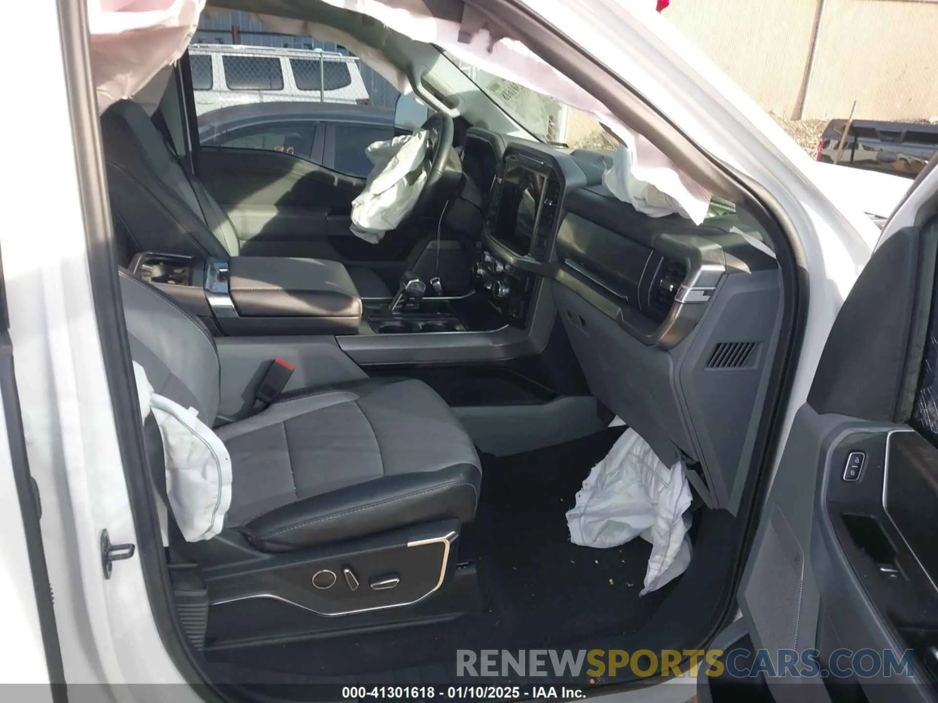 5 Photograph of a damaged car 1FTFW1E85PKF14275 FORD F-150 2023