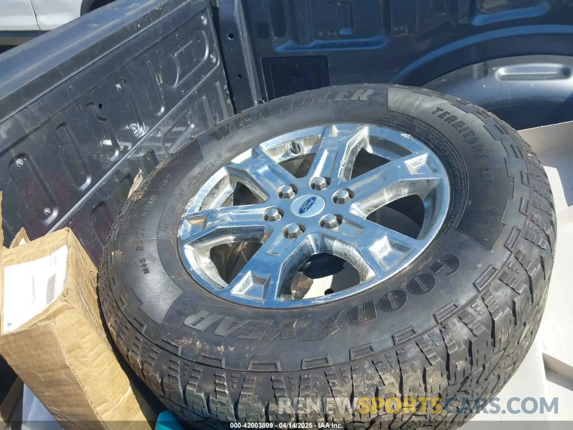 12 Photograph of a damaged car 1FTFW1E88PFC49568 FORD F-150 2023