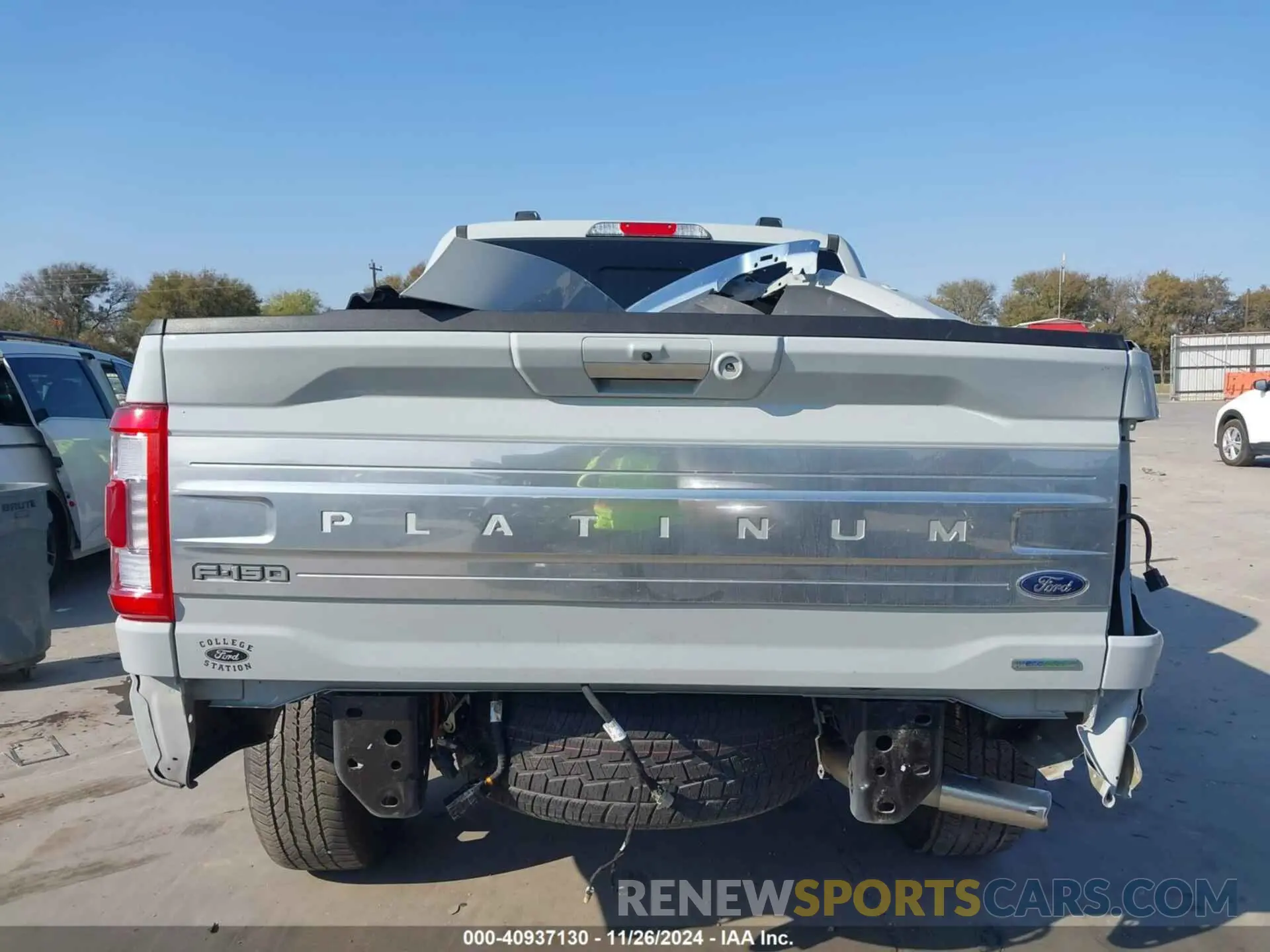 17 Photograph of a damaged car 1FTFW1E89PFB92782 FORD F-150 2023