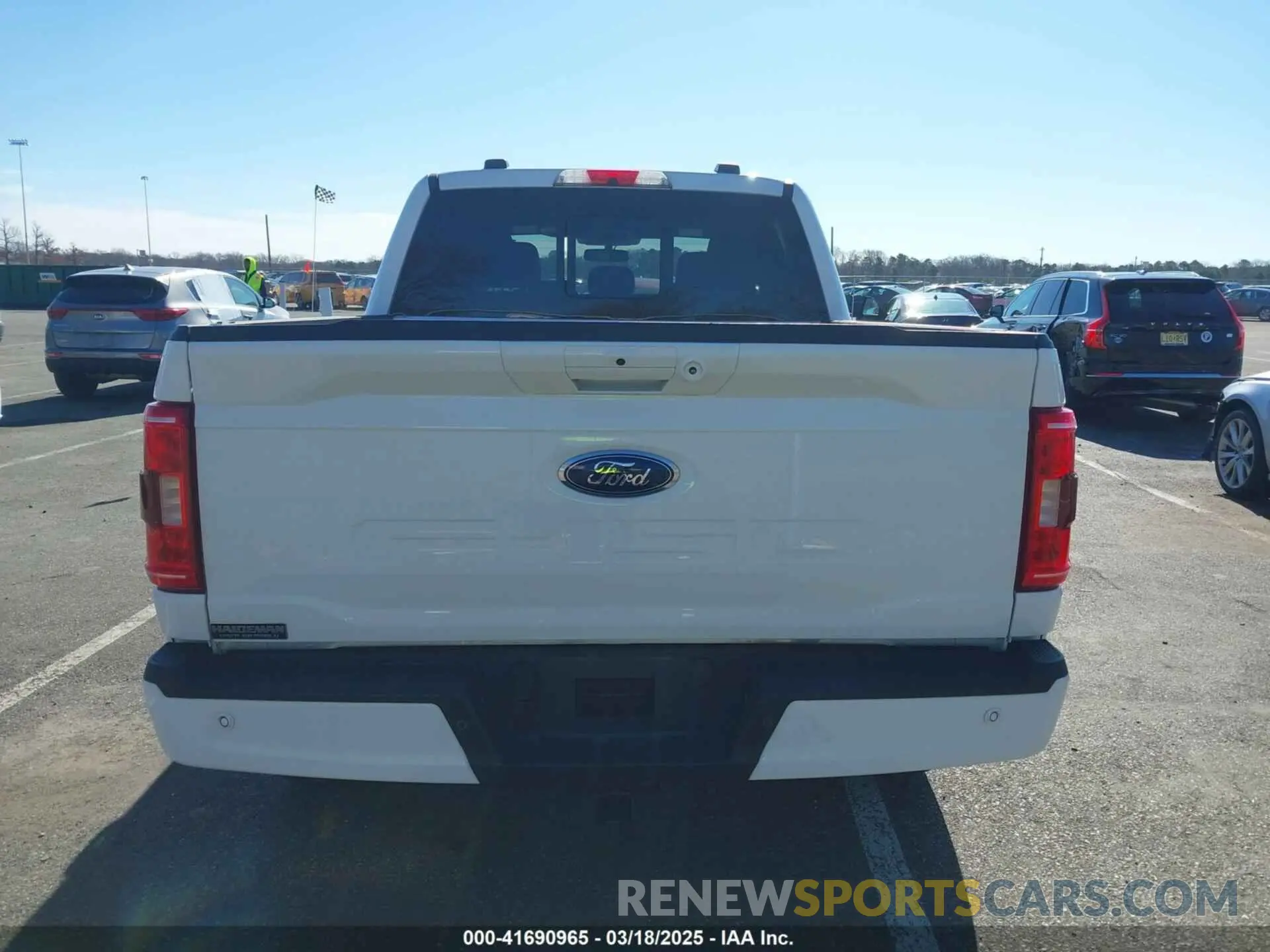16 Photograph of a damaged car 1FTFW1ED0PFA18306 FORD F-150 2023